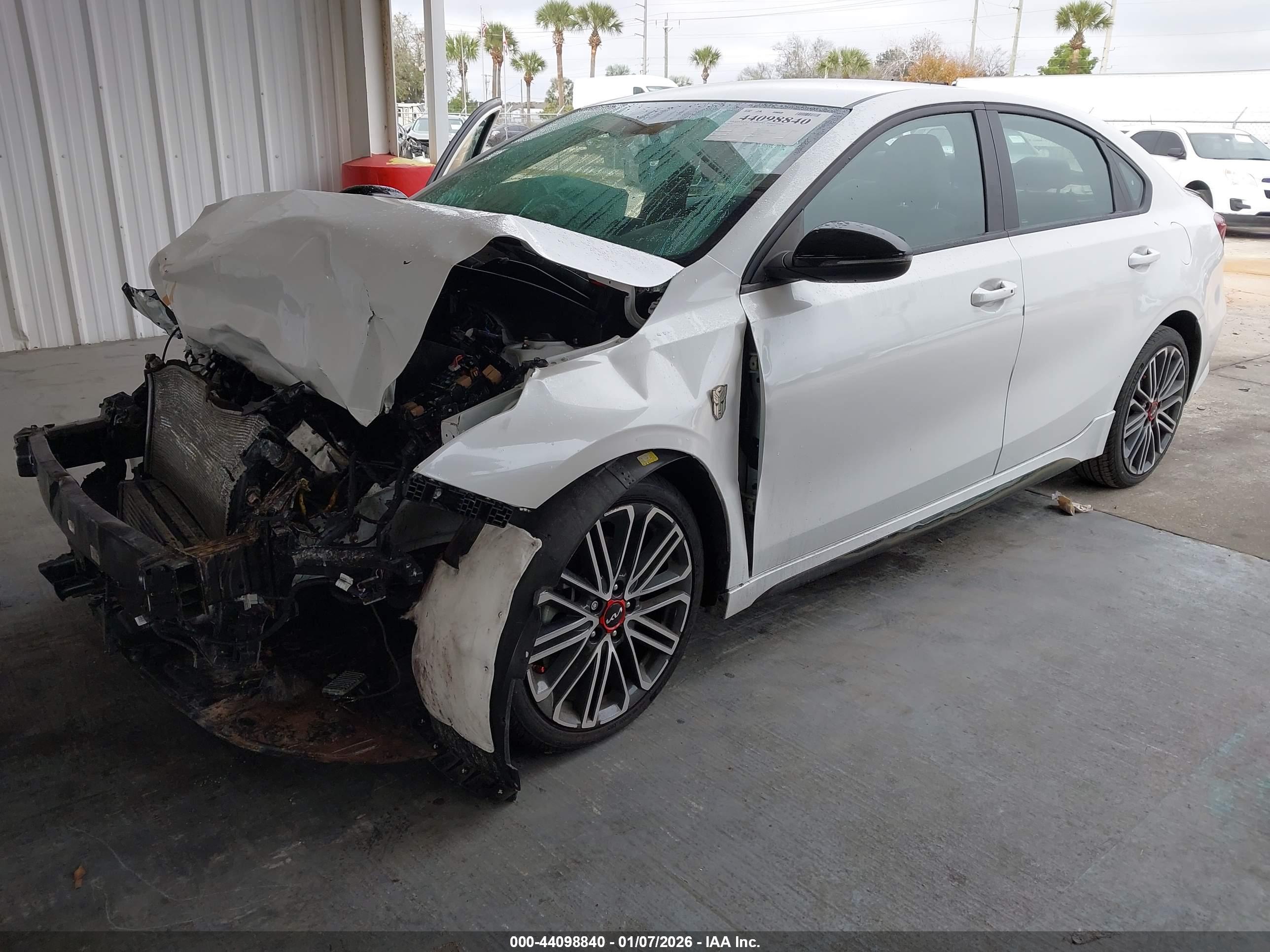 KIA FORTE image 2