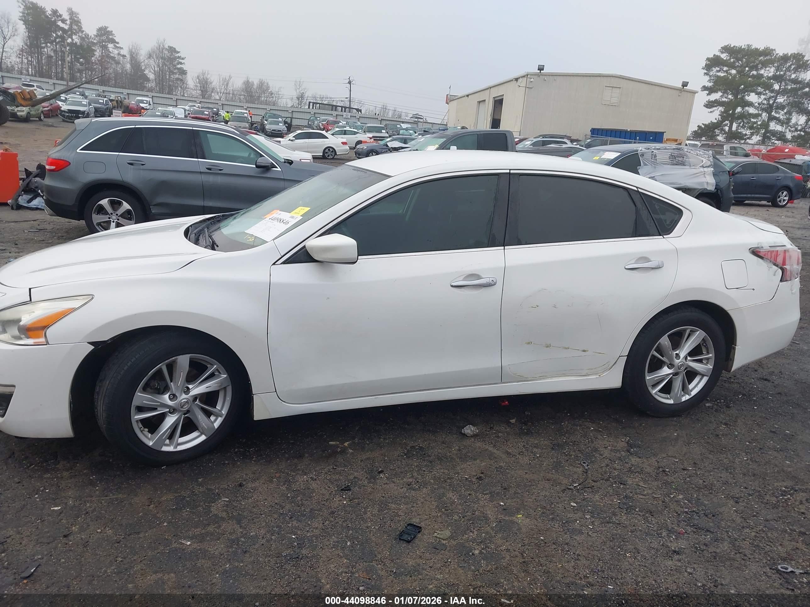 NISSAN ALTIMA image 6