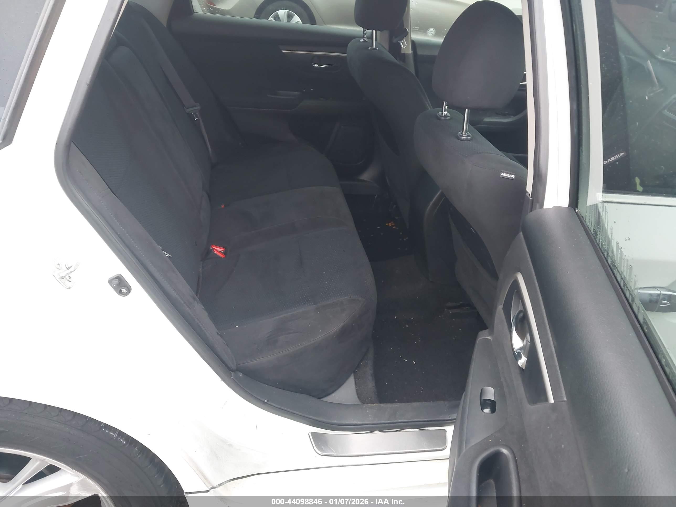 NISSAN ALTIMA image 8