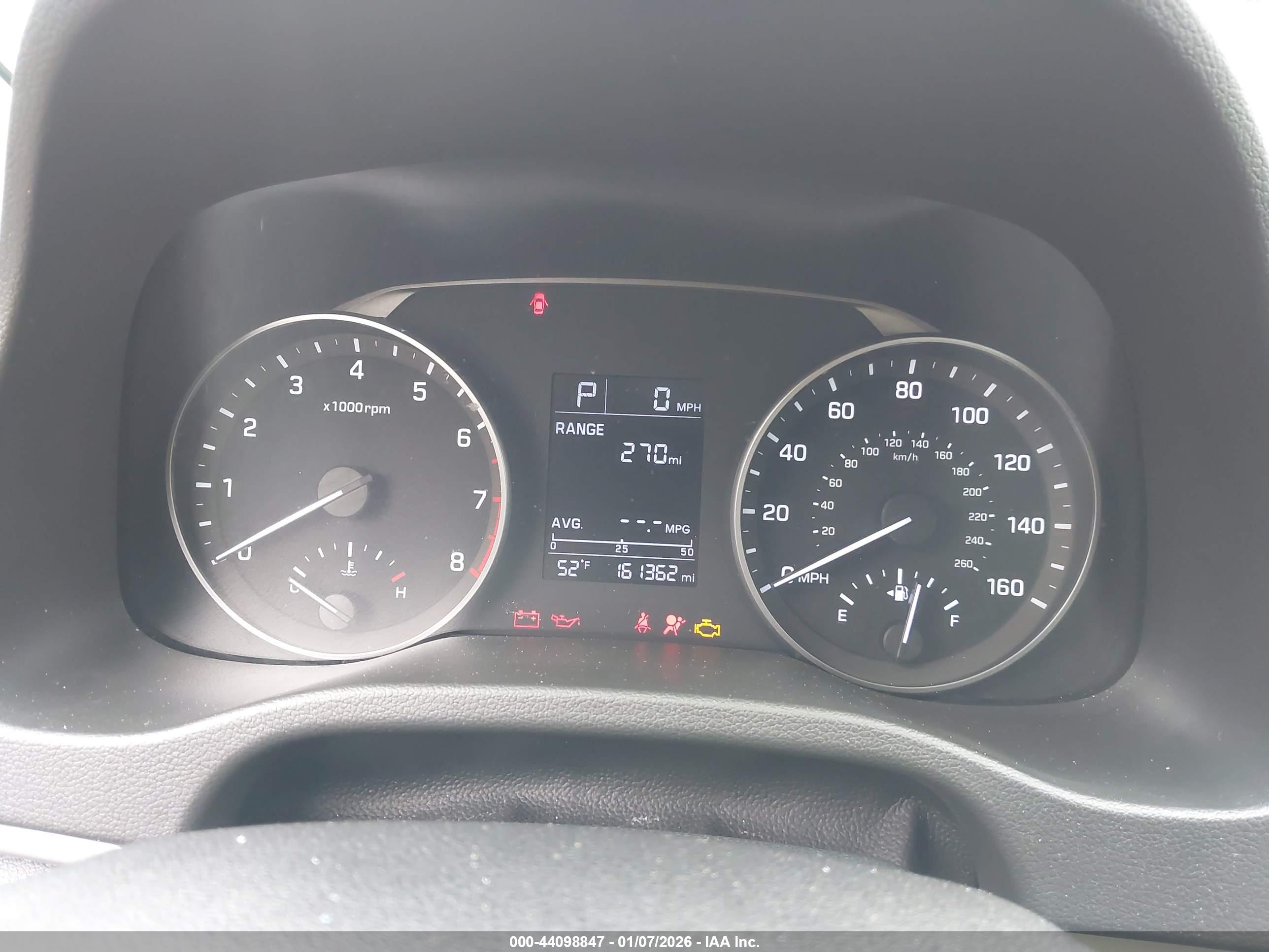 HYUNDAI ELANTRA image 7