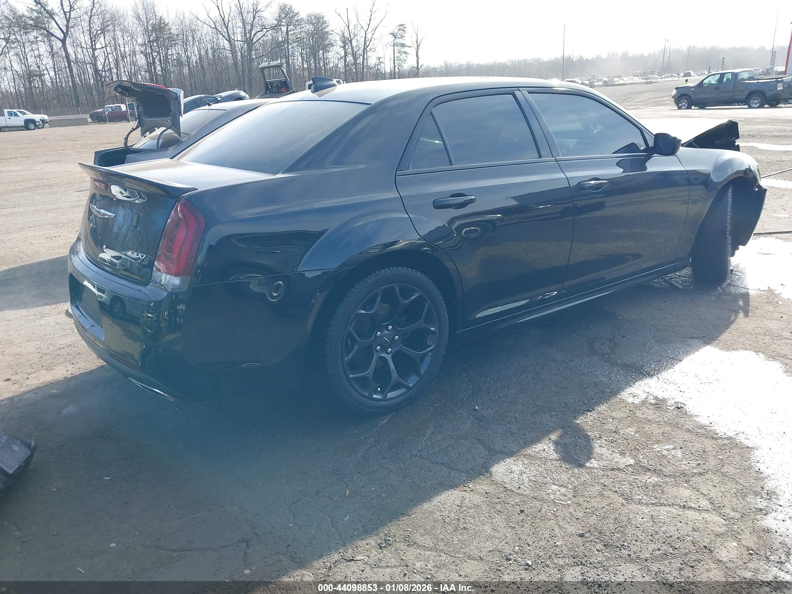 CHRYSLER 300 image 4