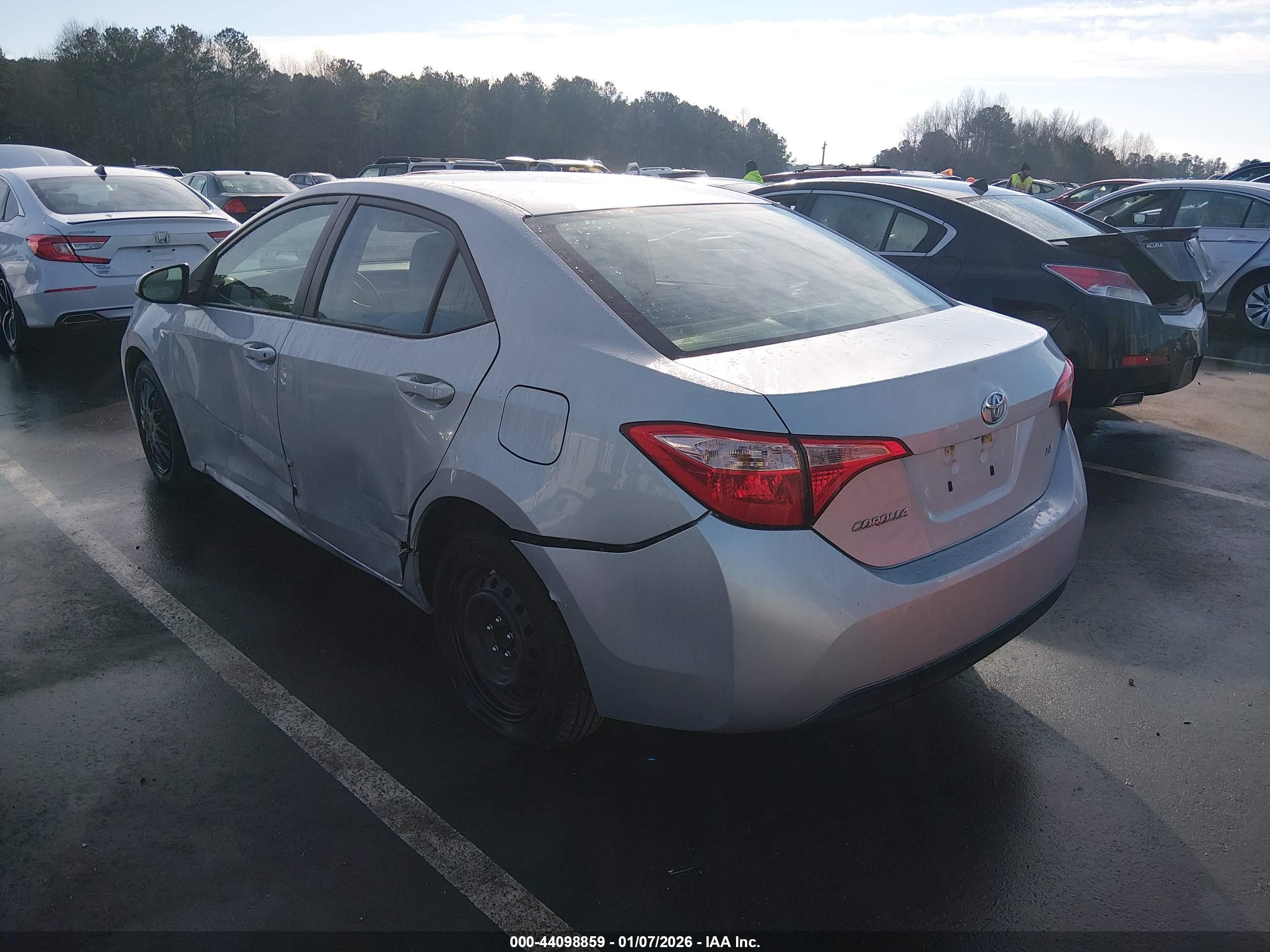 TOYOTA COROLLA image 3