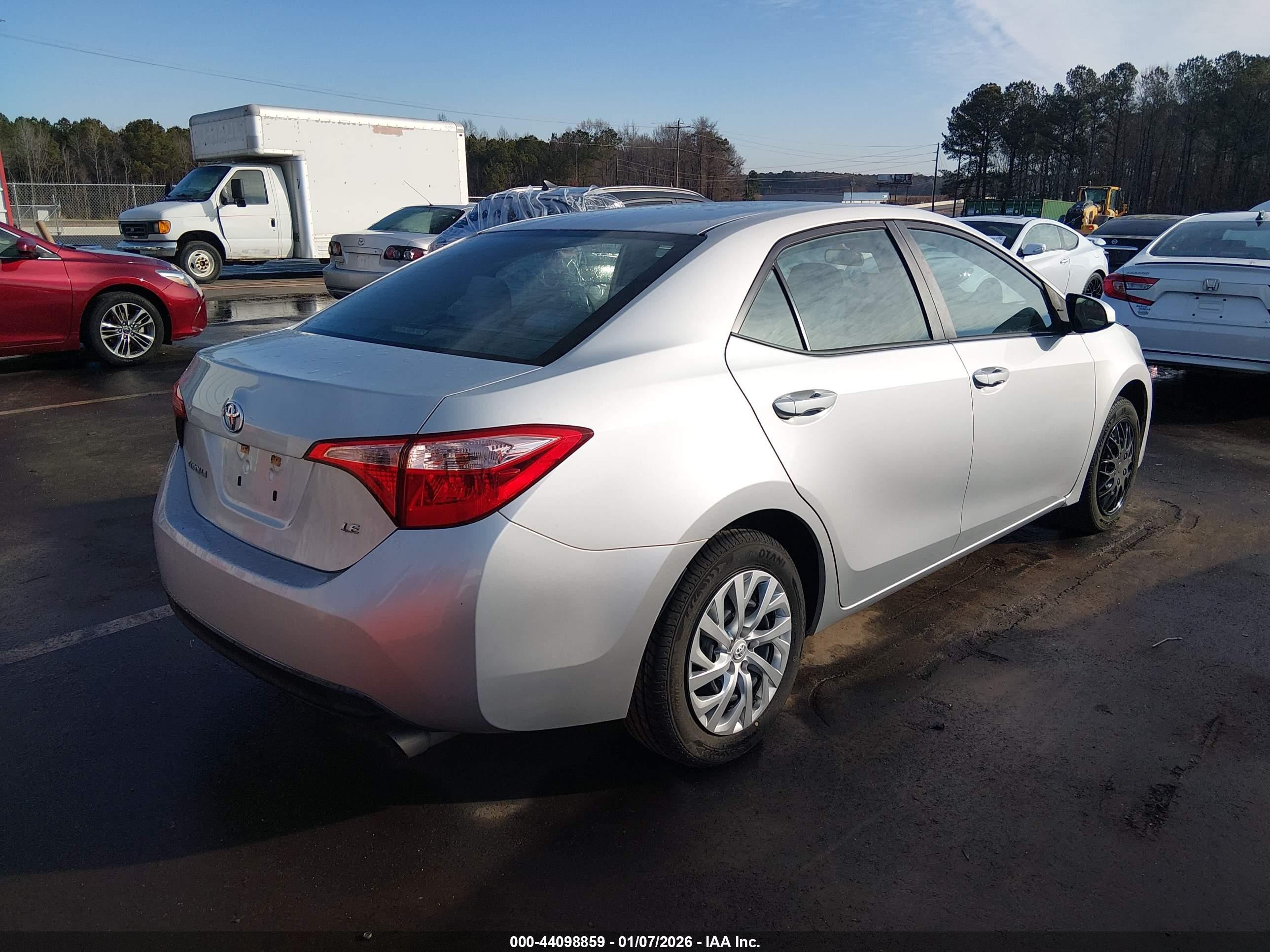 TOYOTA COROLLA image 4