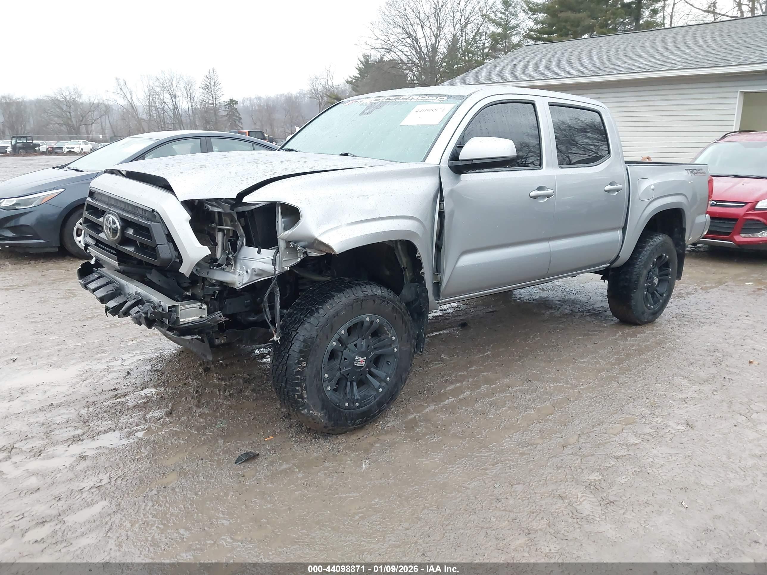 TOYOTA TACOMA image 2