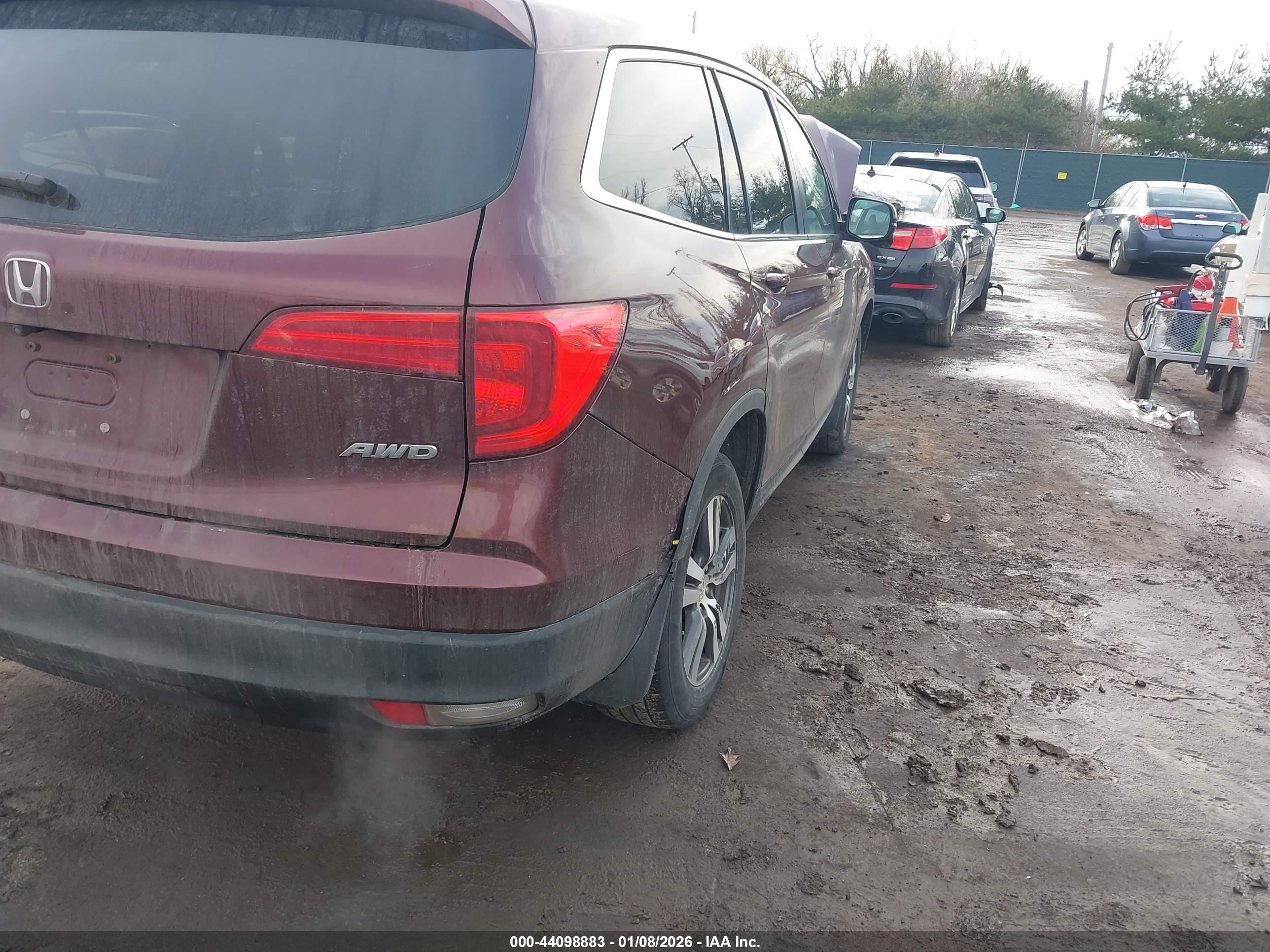 HONDA PILOT image 6