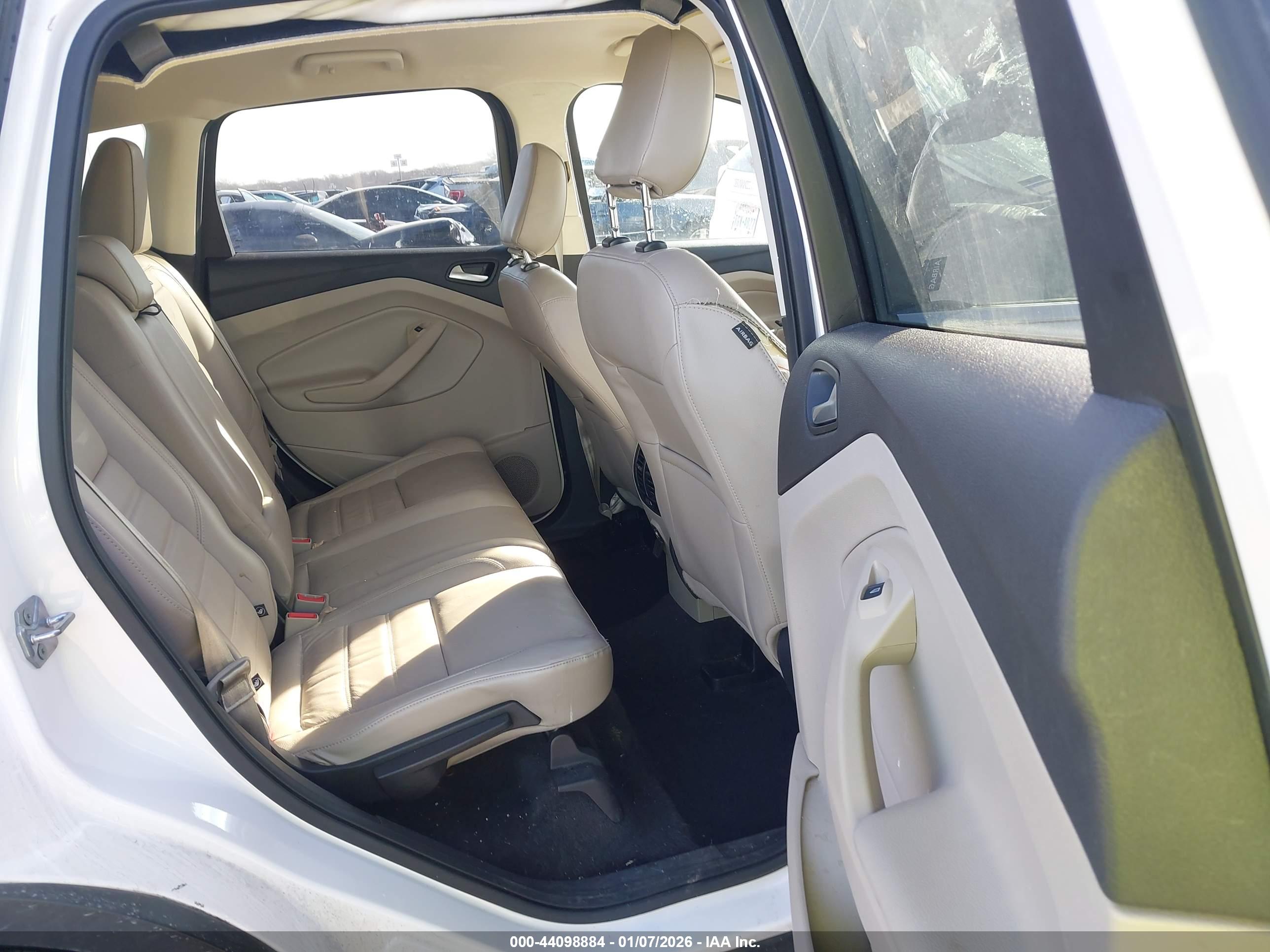 FORD ESCAPE image 8