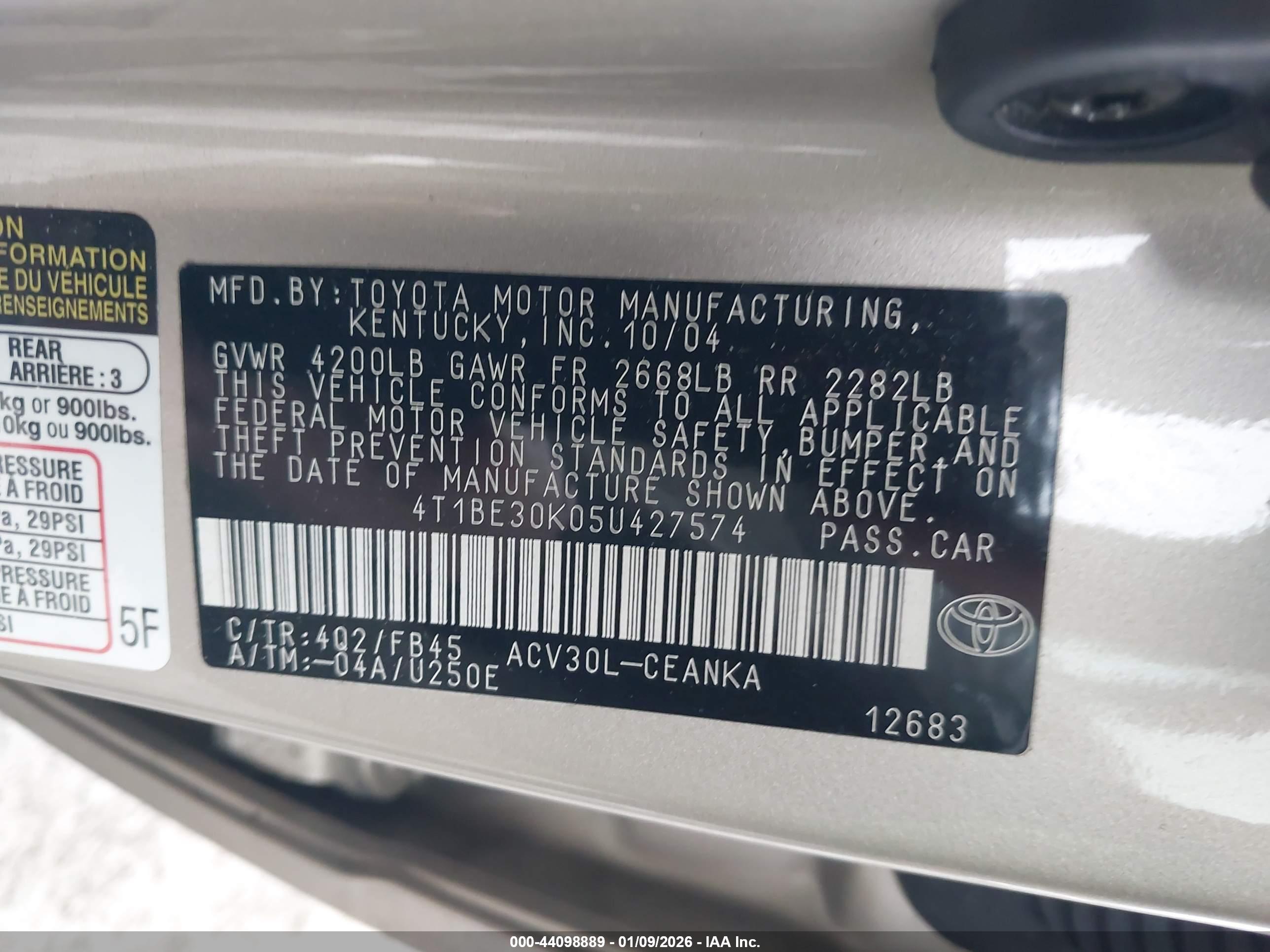 TOYOTA CAMRY image 9