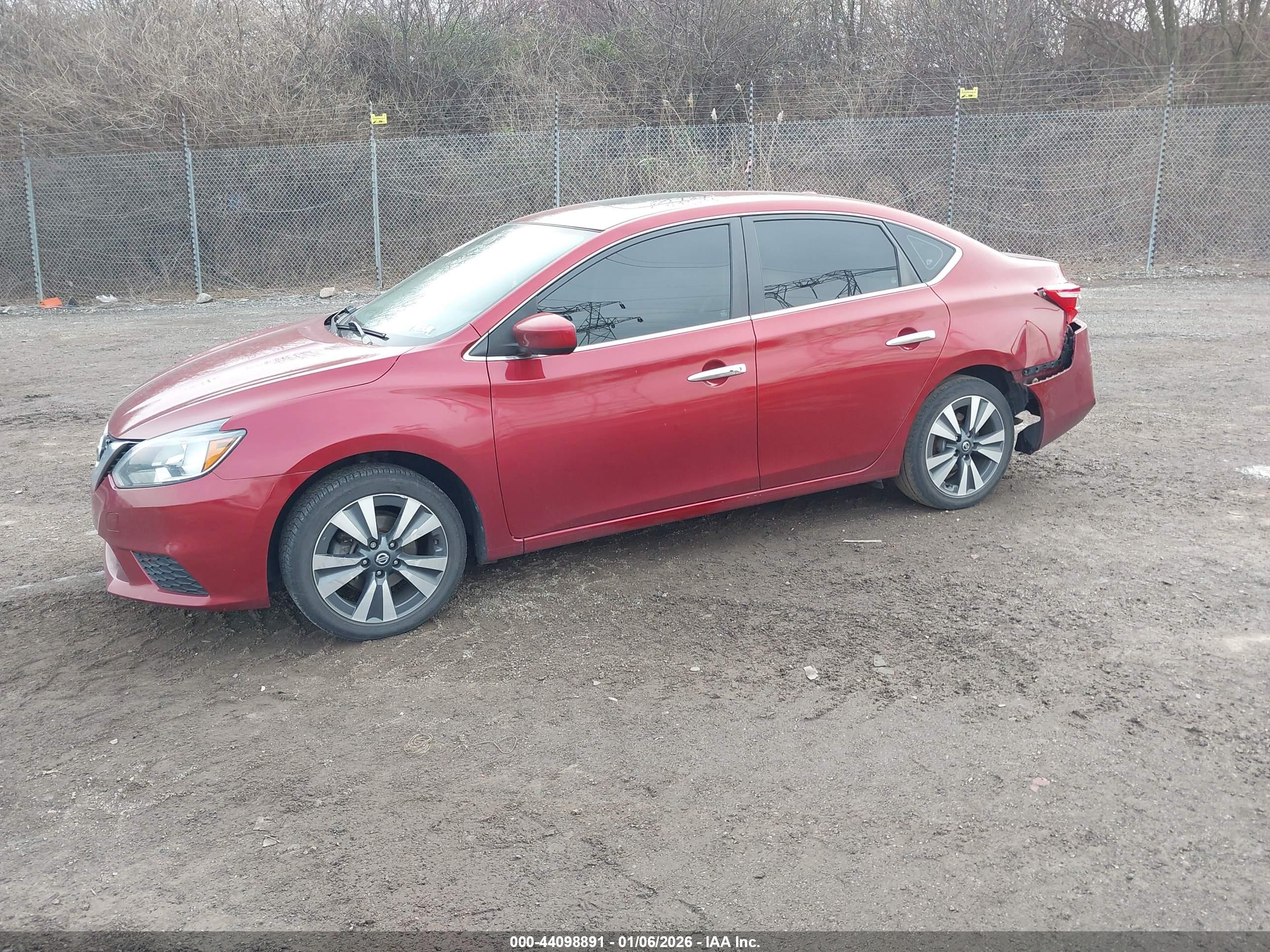 NISSAN SENTRA image 2
