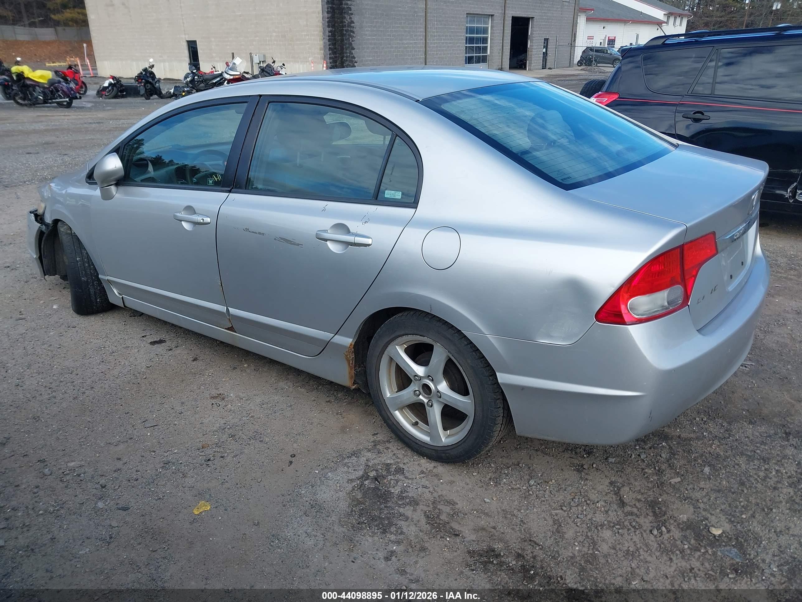 HONDA CIVIC image 3