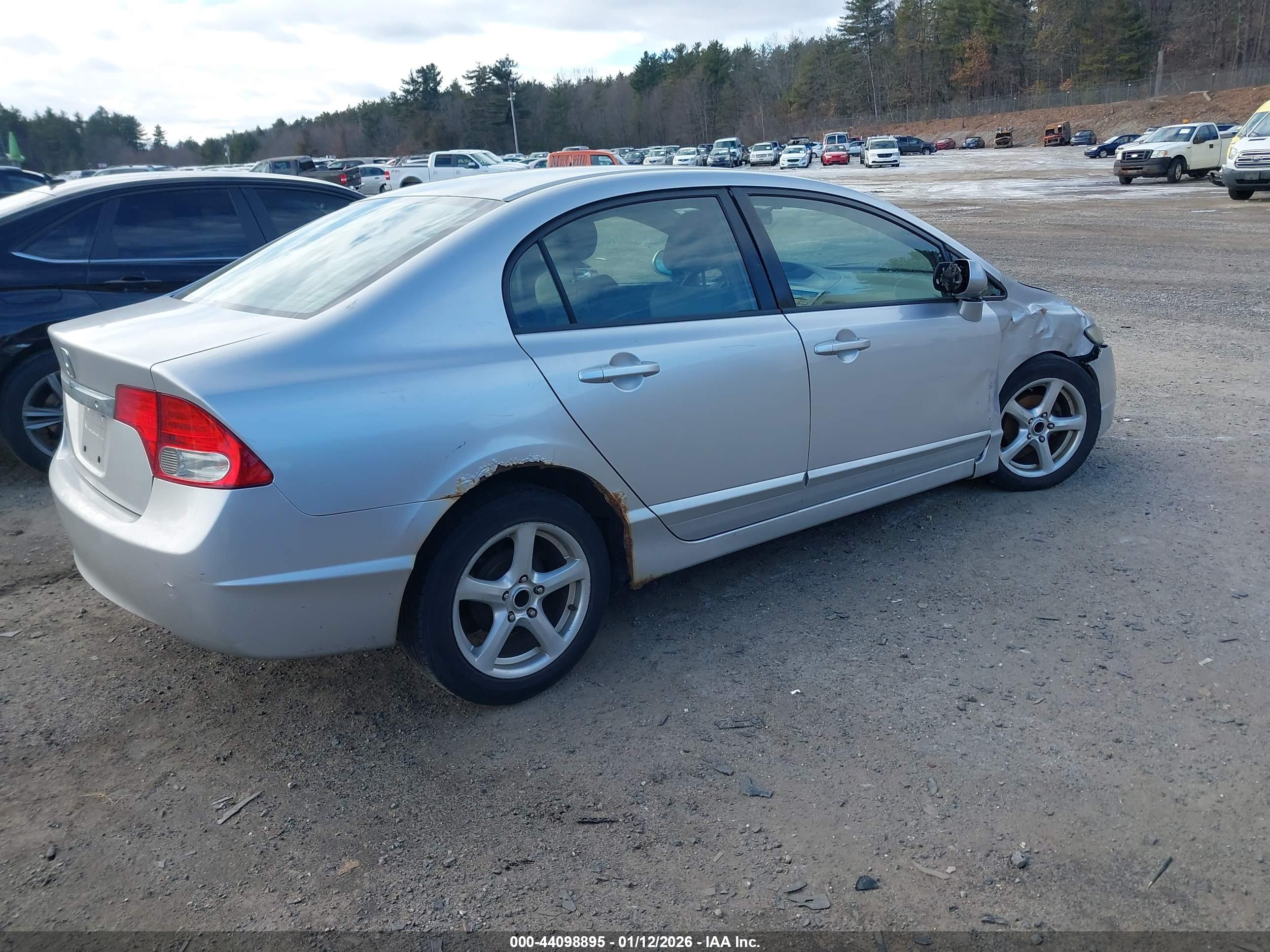 HONDA CIVIC image 4