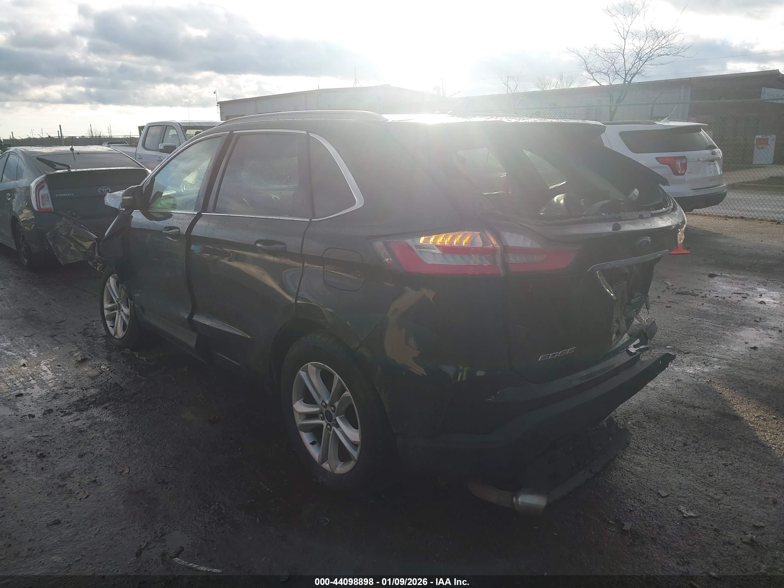 FORD EDGE image 3