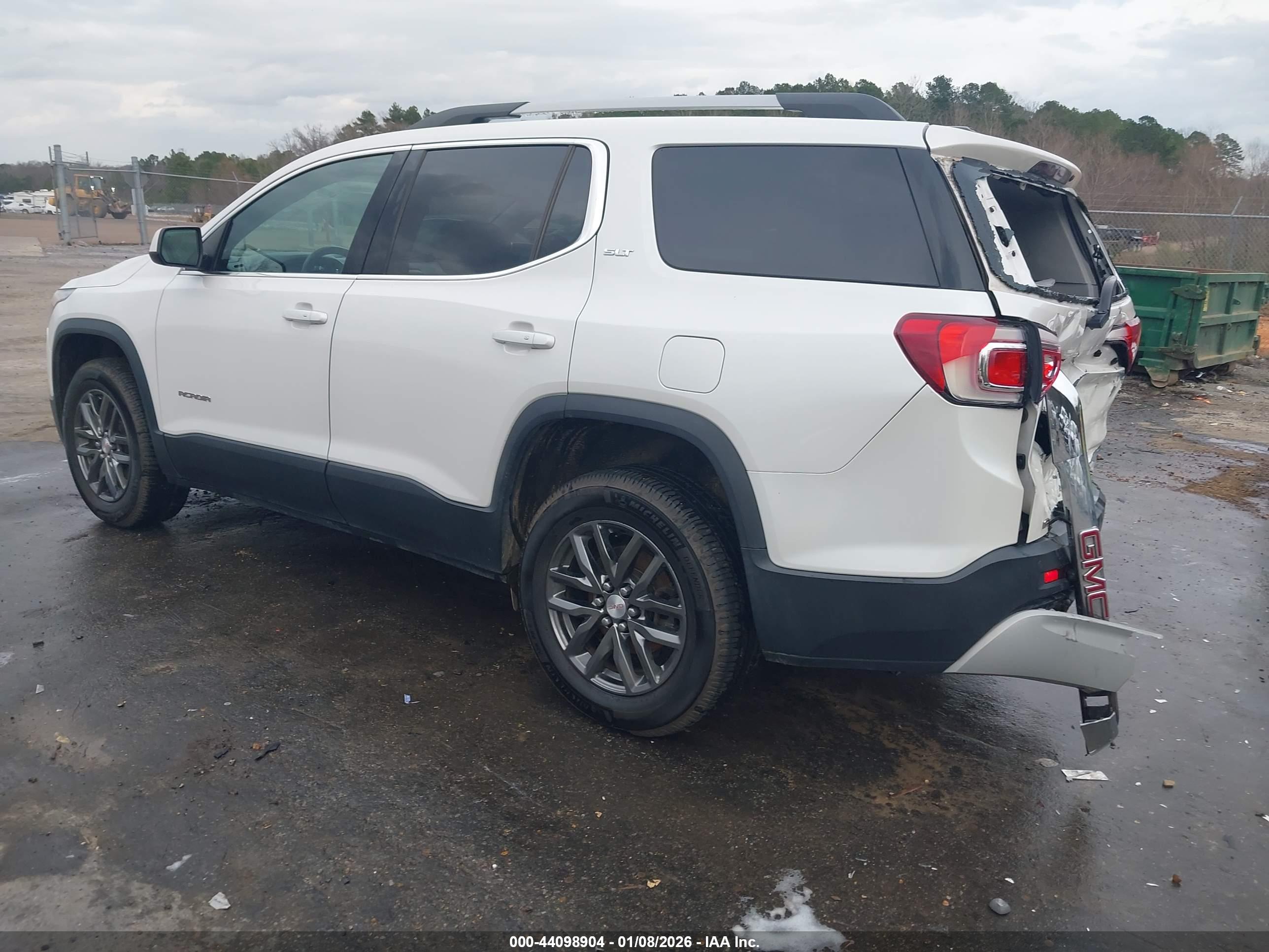 GMC ACADIA image 3