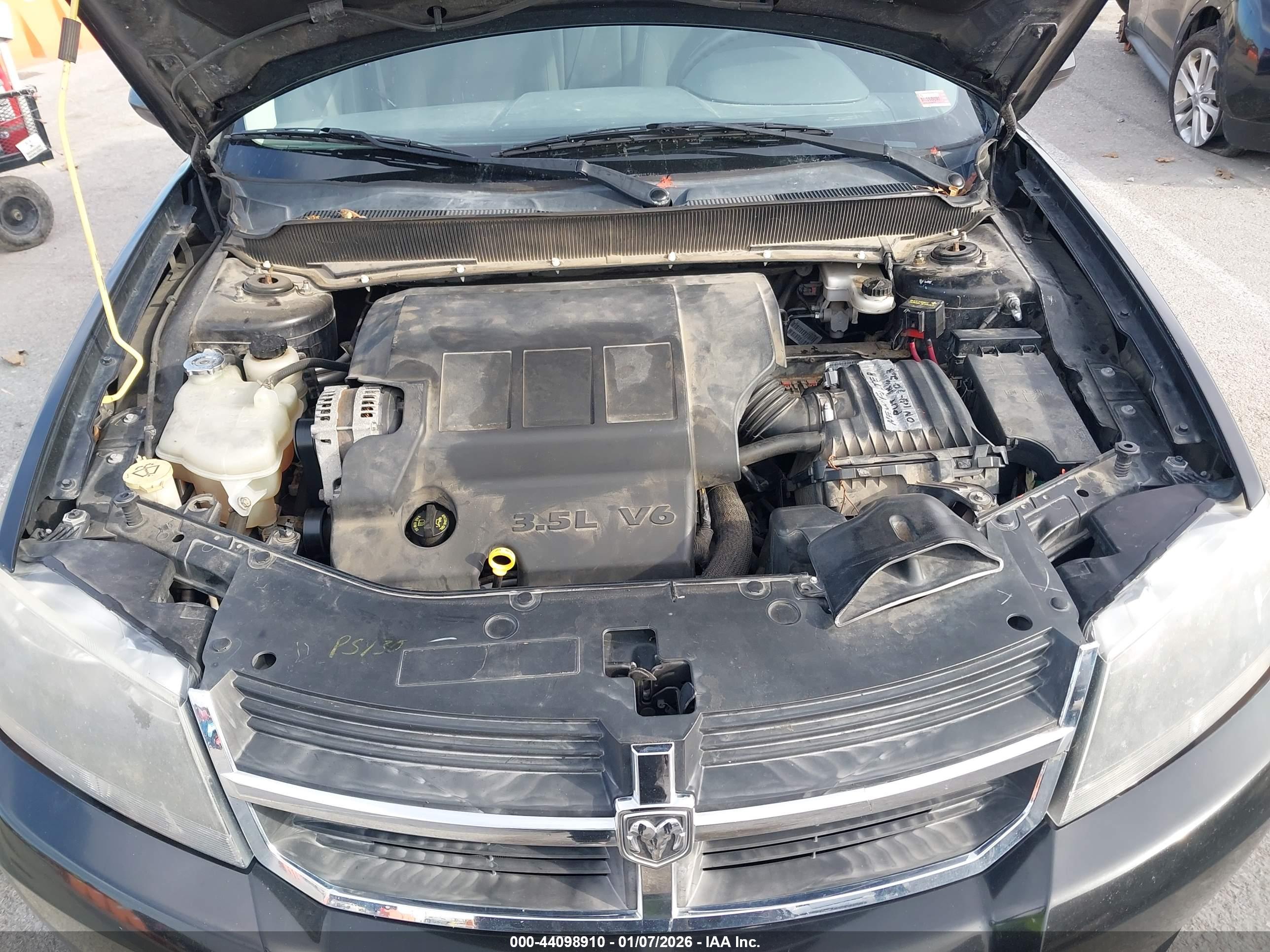 DODGE AVENGER image 10