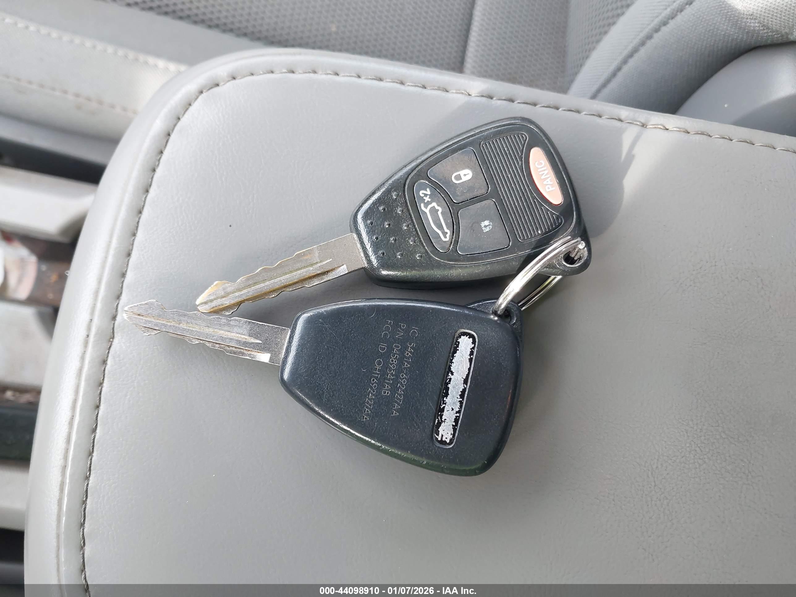 DODGE AVENGER image 11