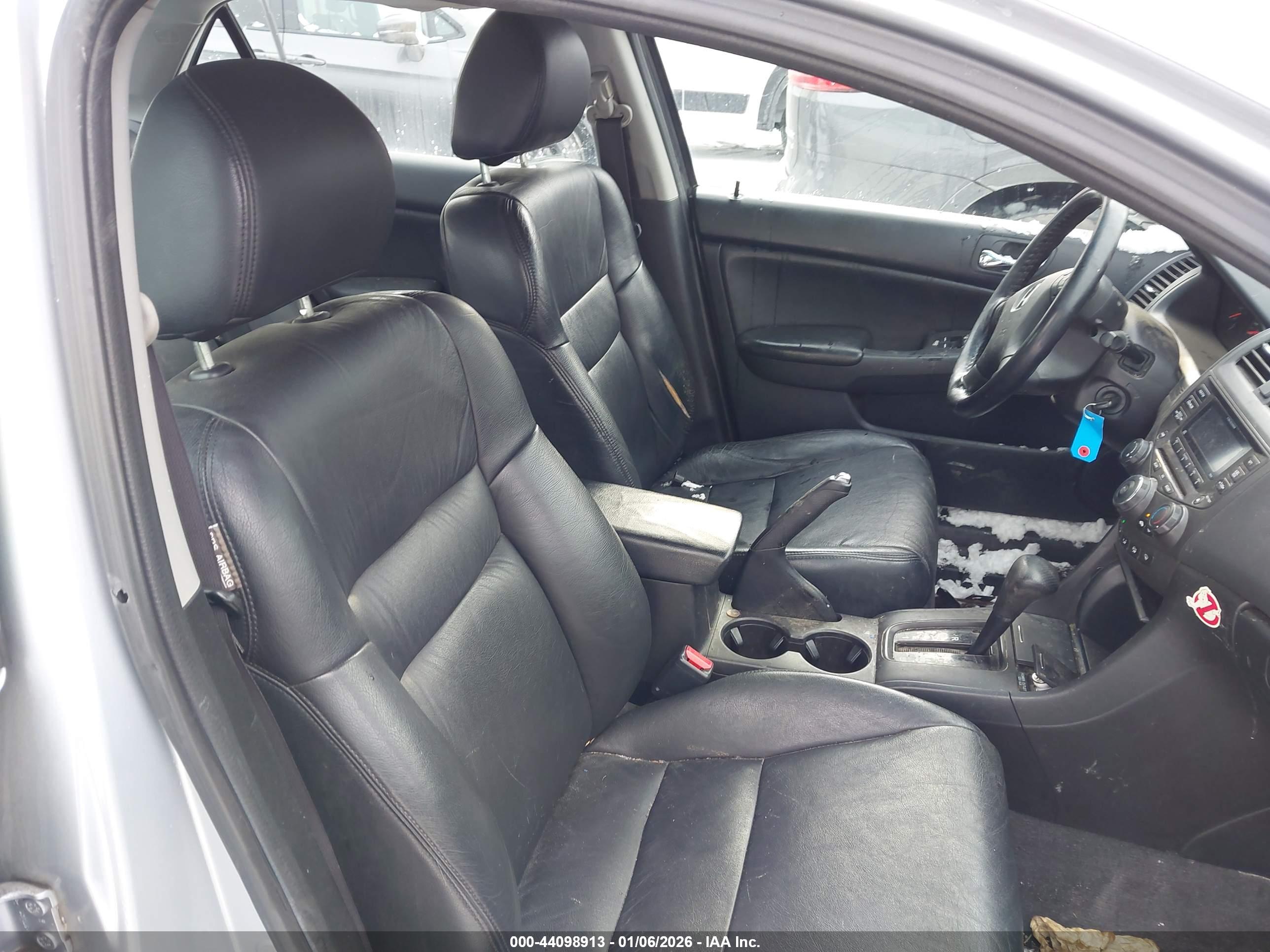 HONDA ACCORD image 5
