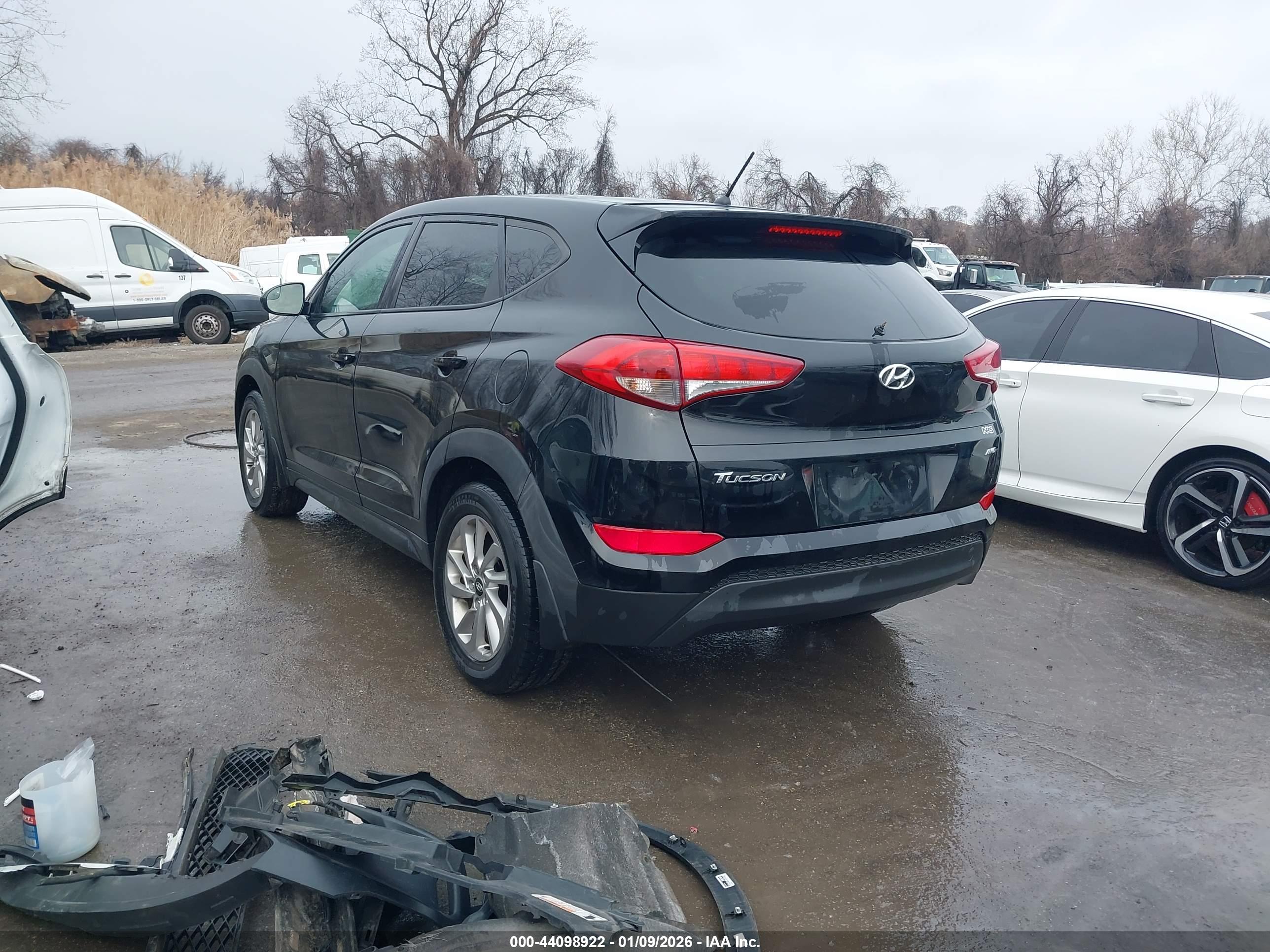 HYUNDAI TUCSON image 3