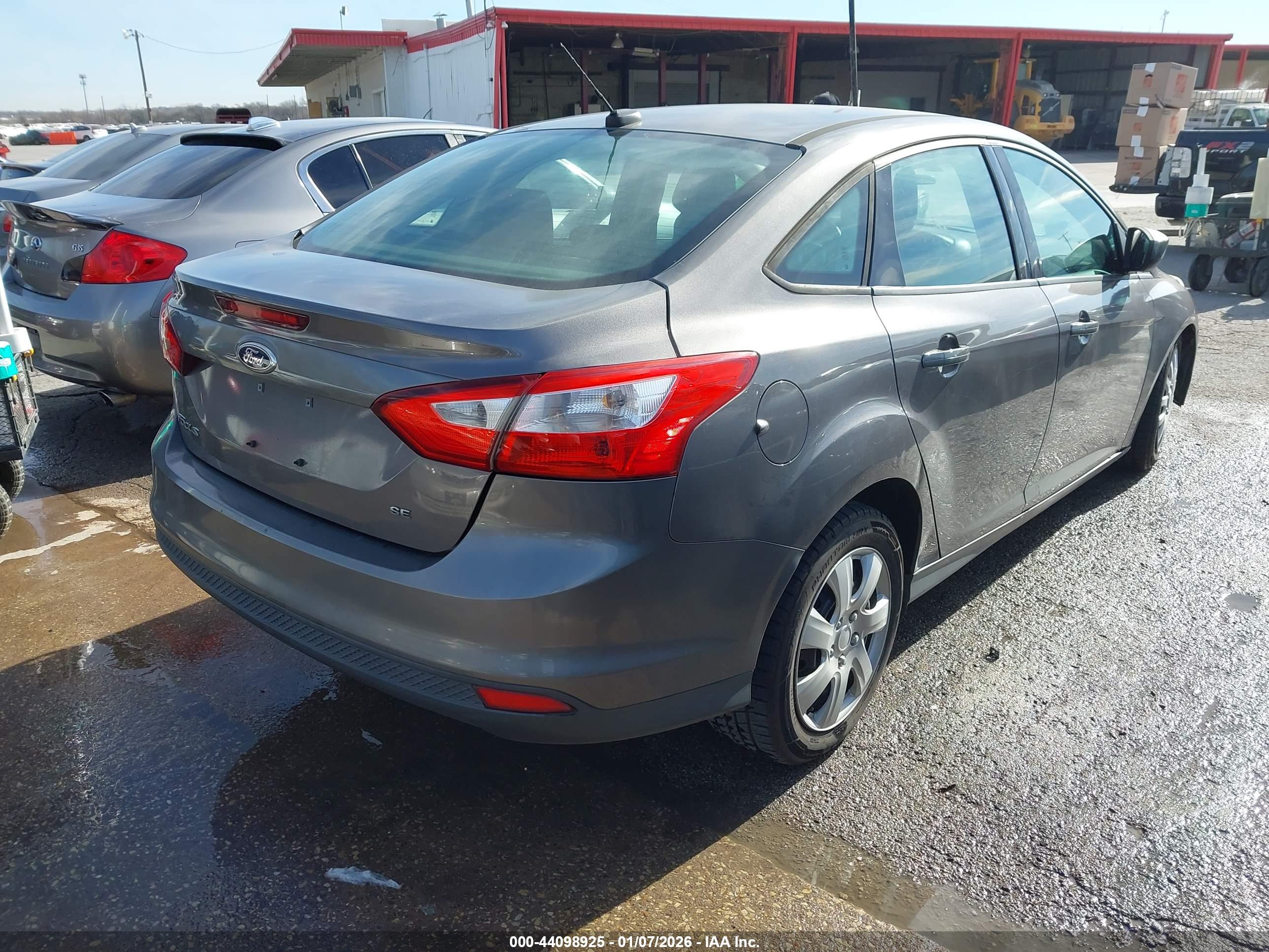 FORD FOCUS image 4