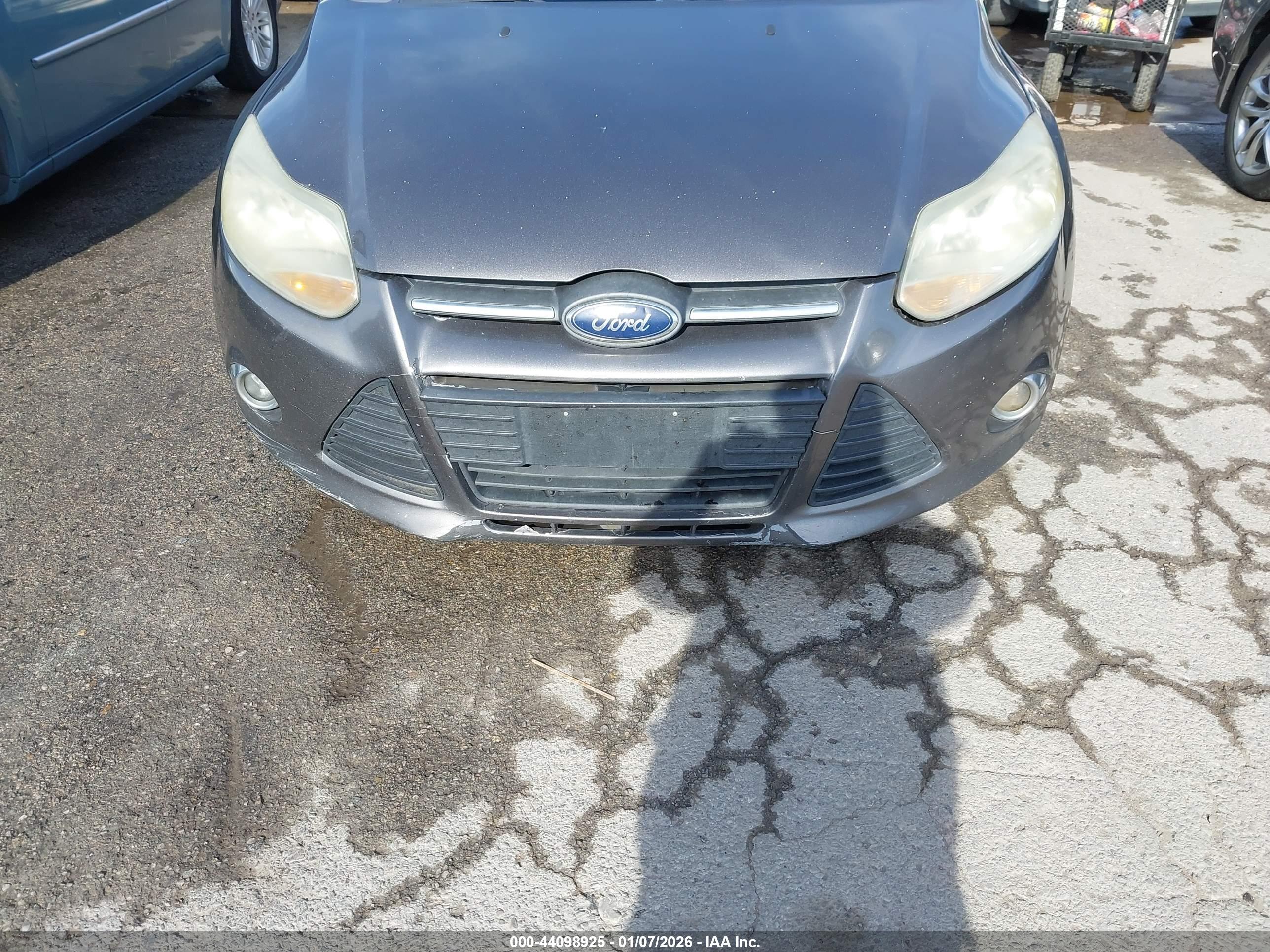 FORD FOCUS image 6