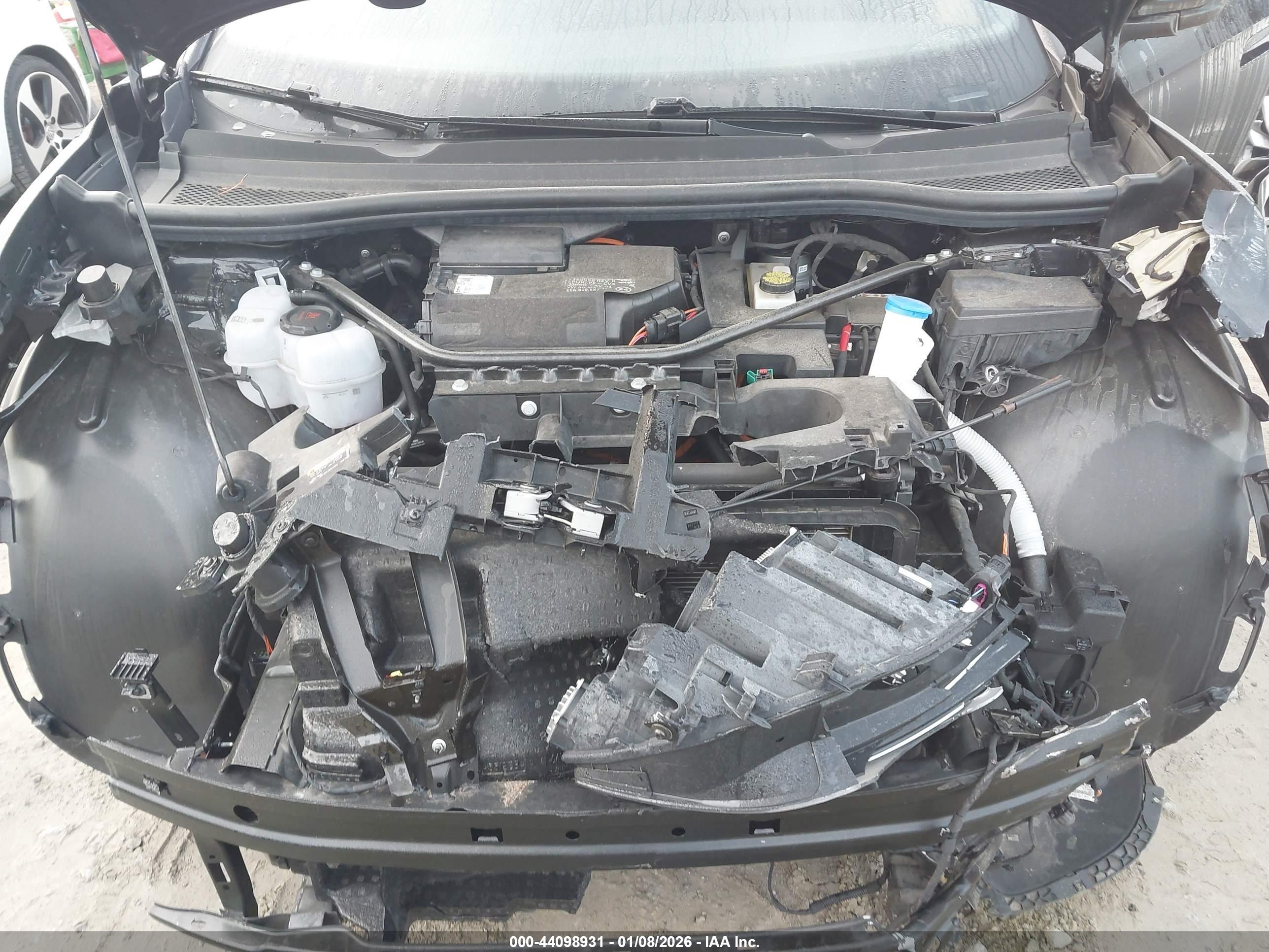VOLKSWAGEN ID.4 image 10