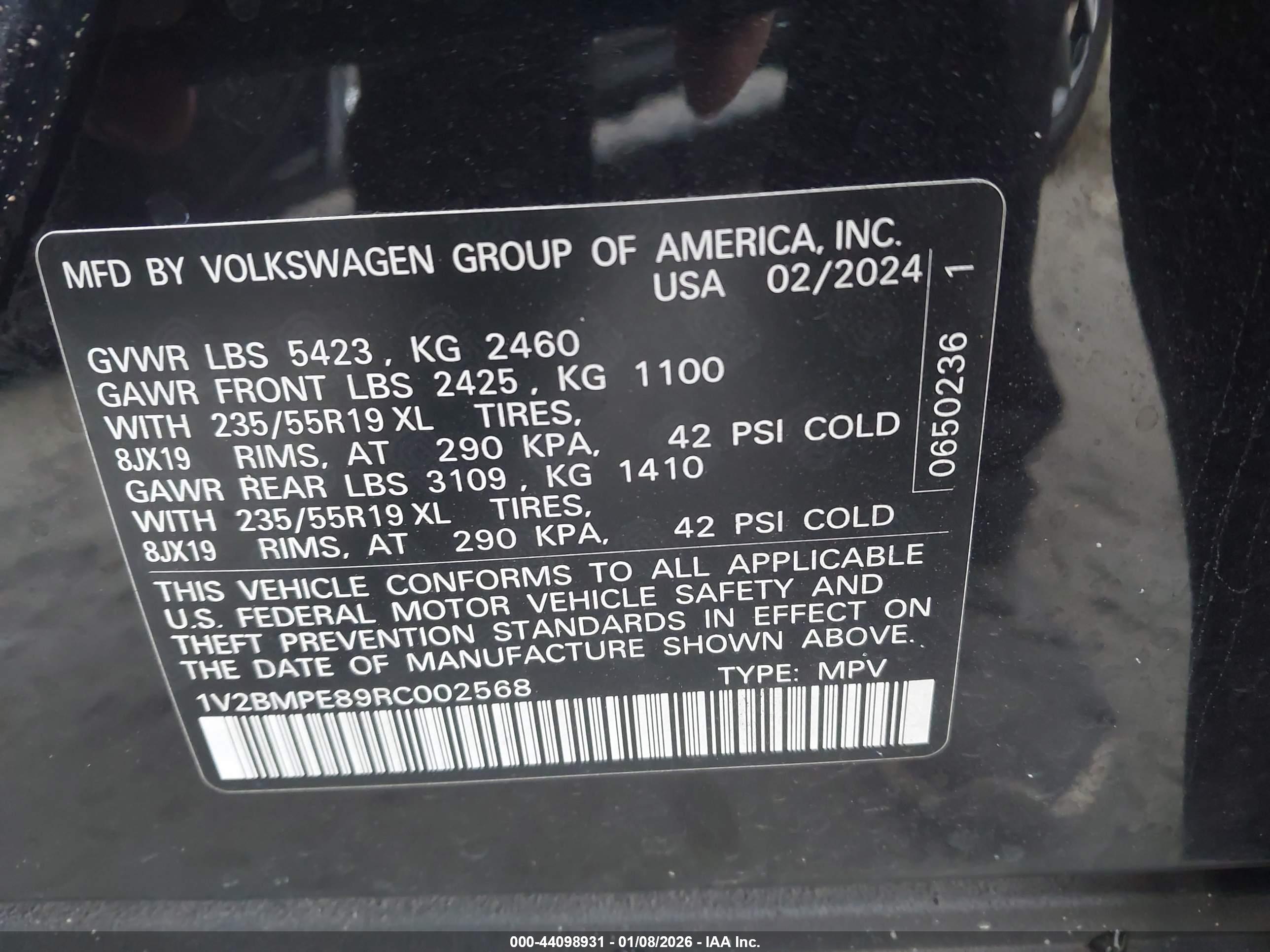 VOLKSWAGEN ID.4 image 9