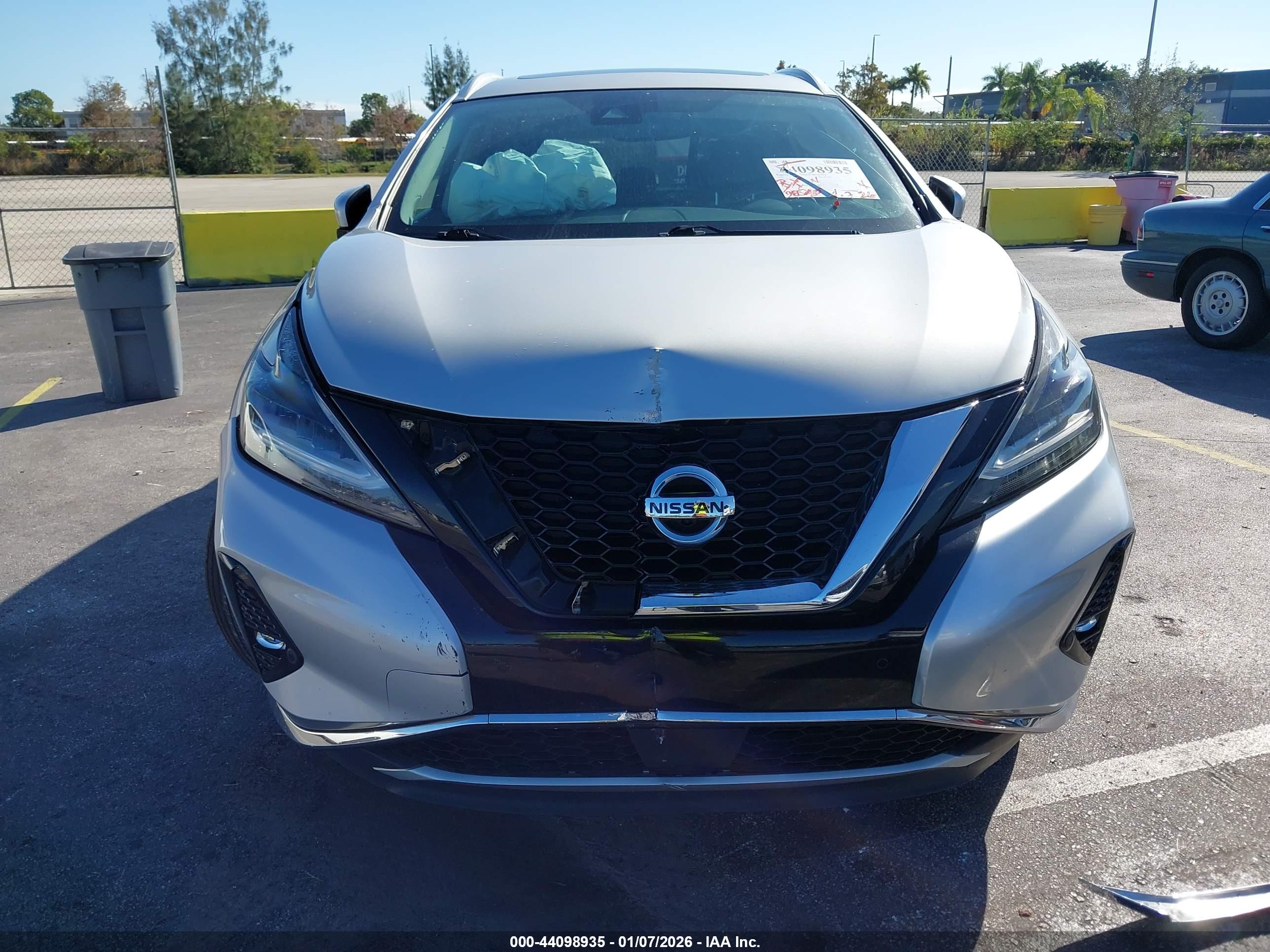 NISSAN MURANO image 6