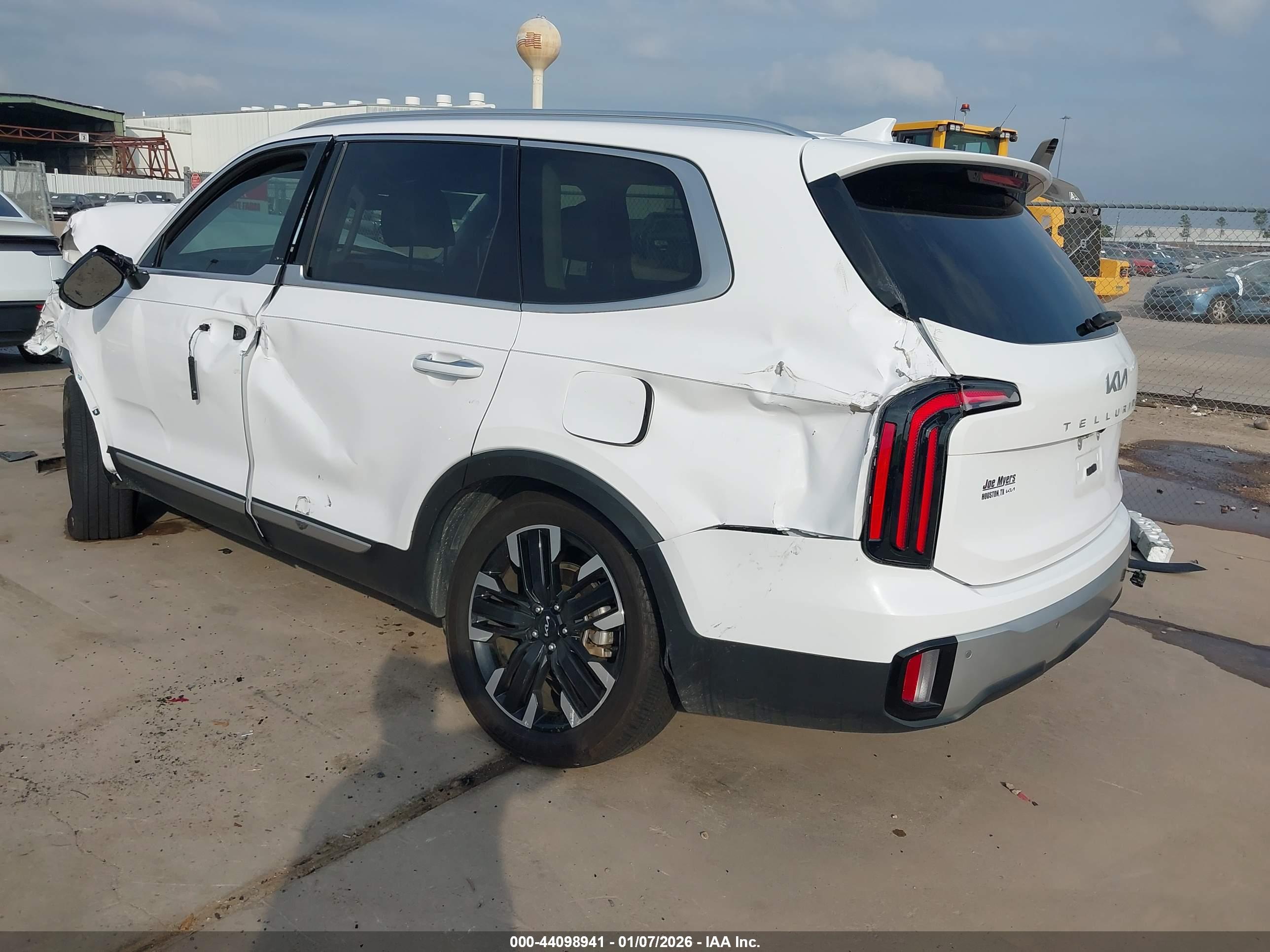 KIA TELLURIDE image 3