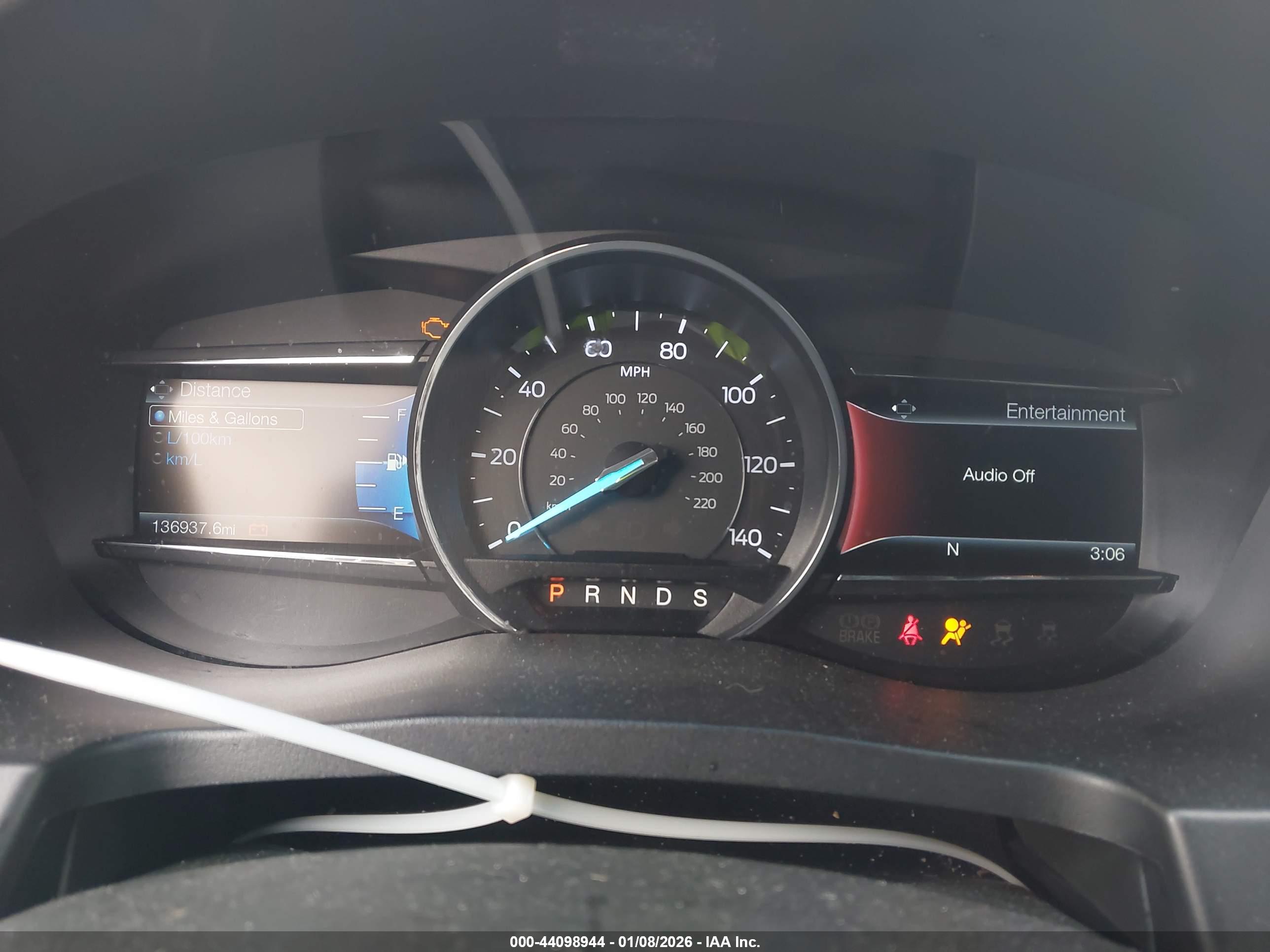 FORD EXPLORER image 7