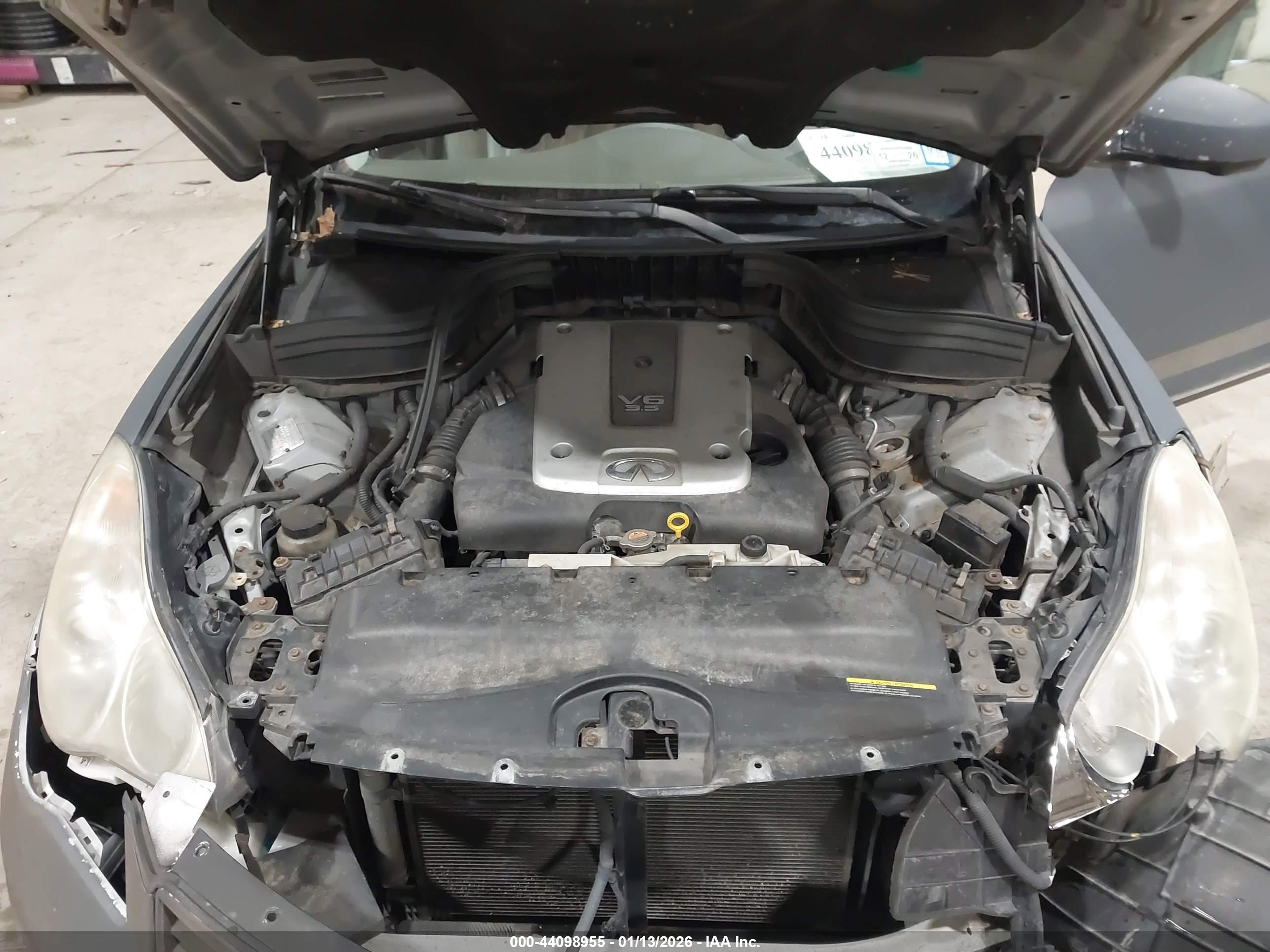 INFINITI EX35 image 10