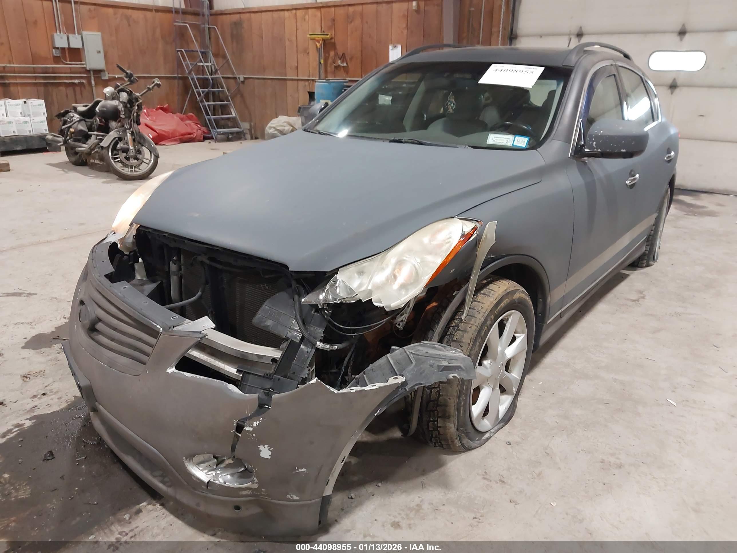 INFINITI EX35 image 6