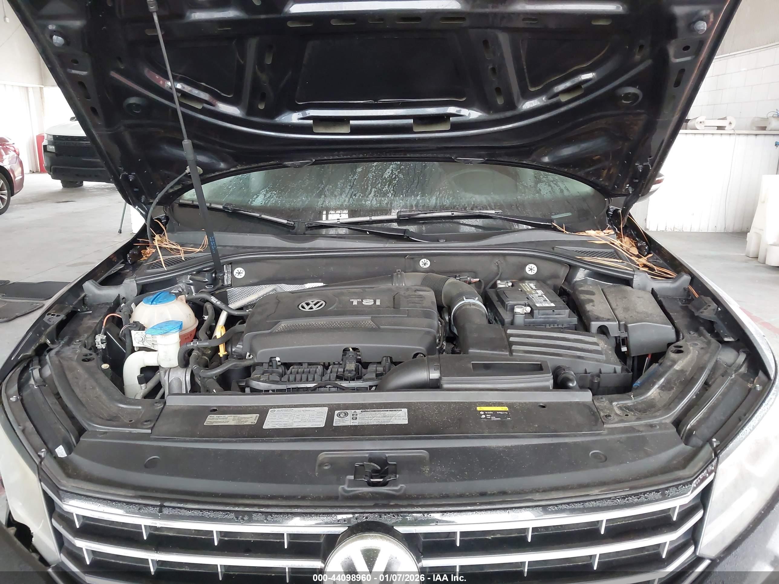 VOLKSWAGEN PASSAT image 10