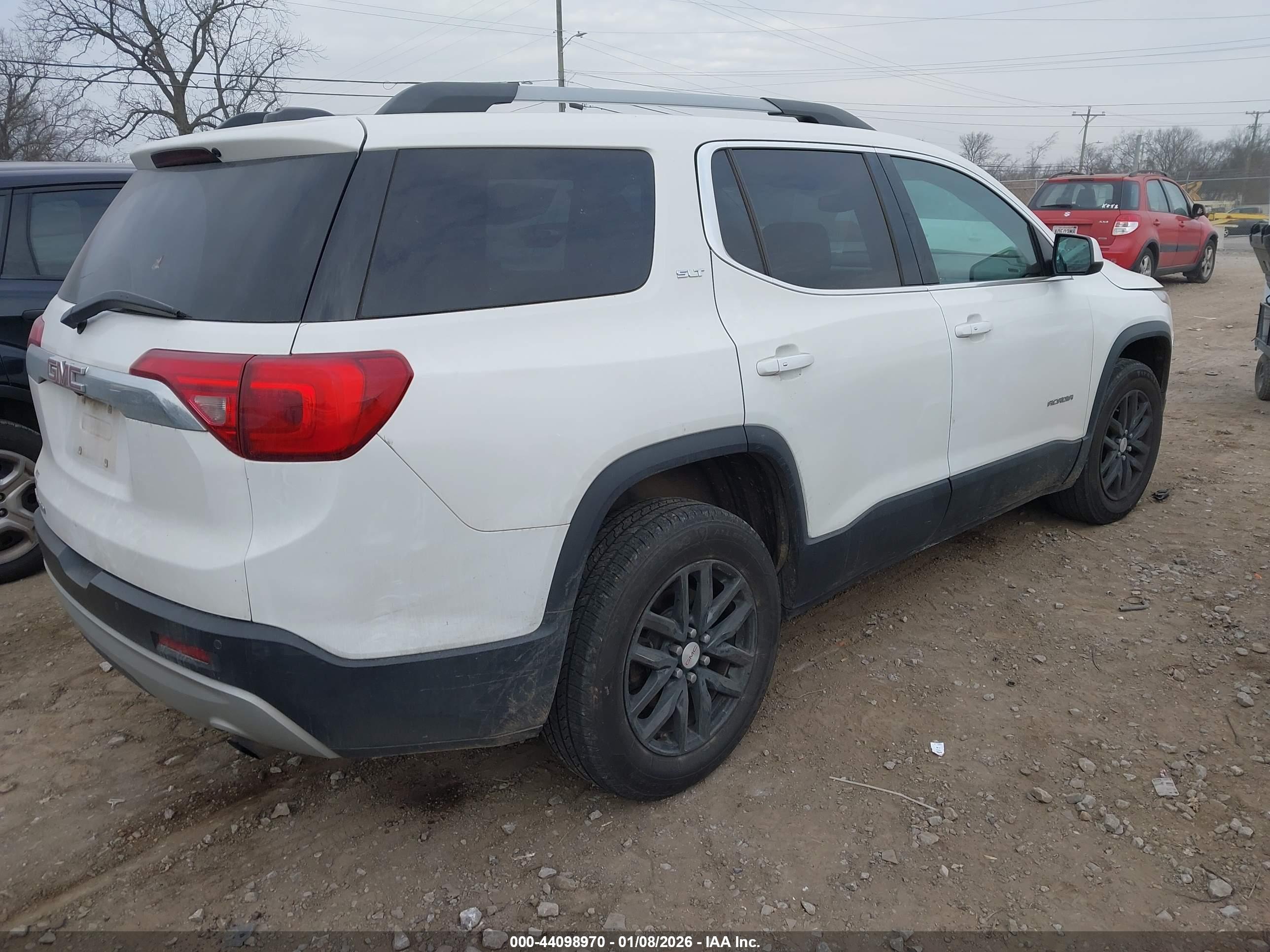 GMC ACADIA image 4