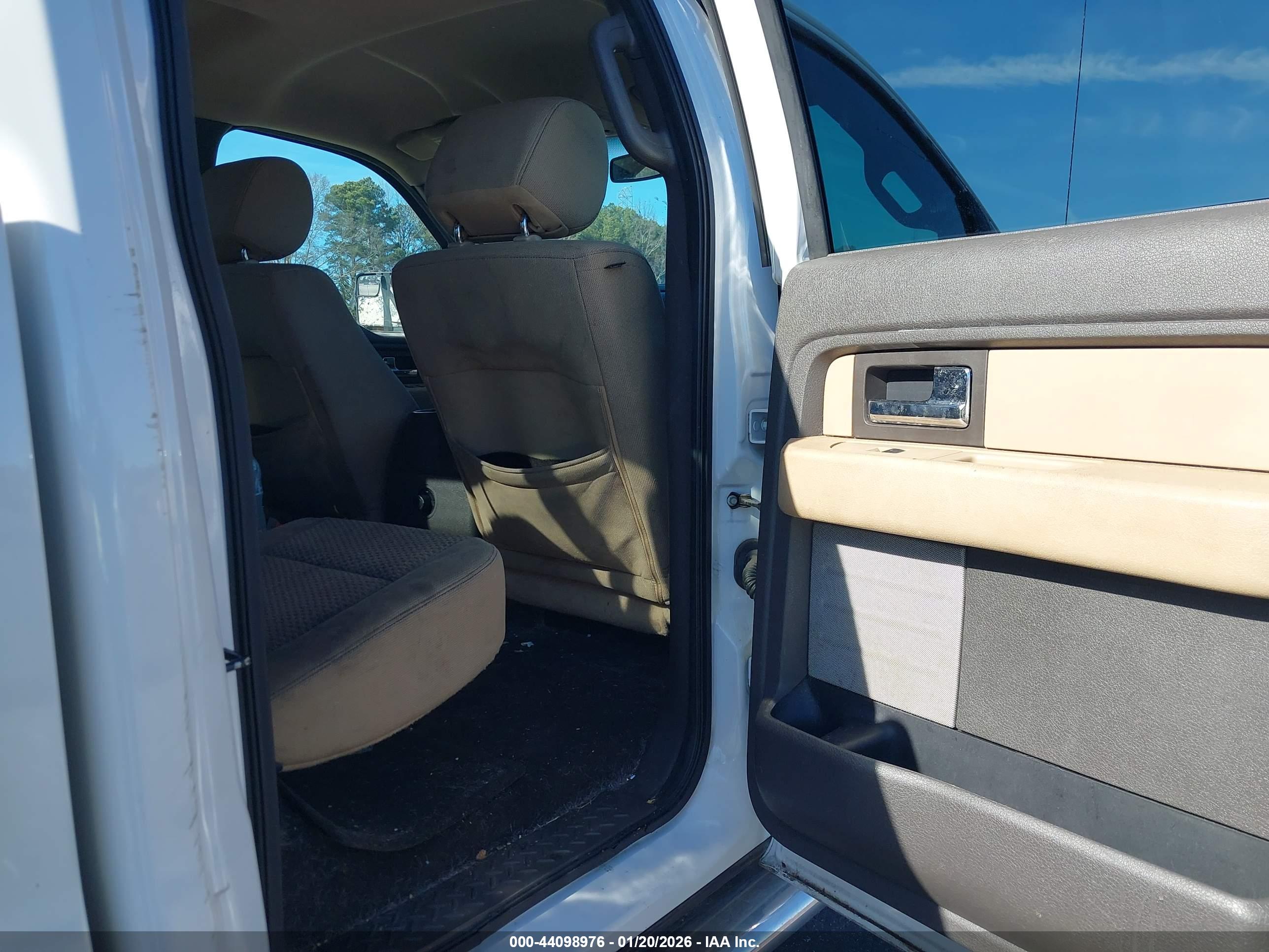 FORD F-150 image 8