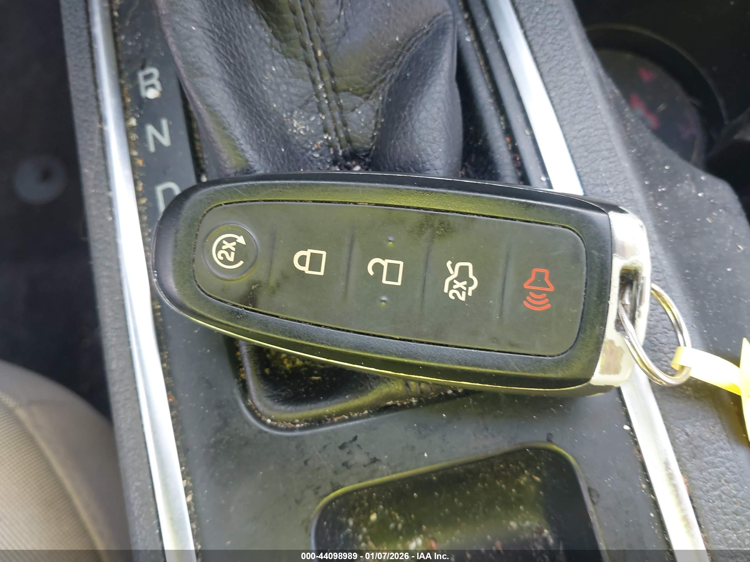 FORD ESCAPE image 11