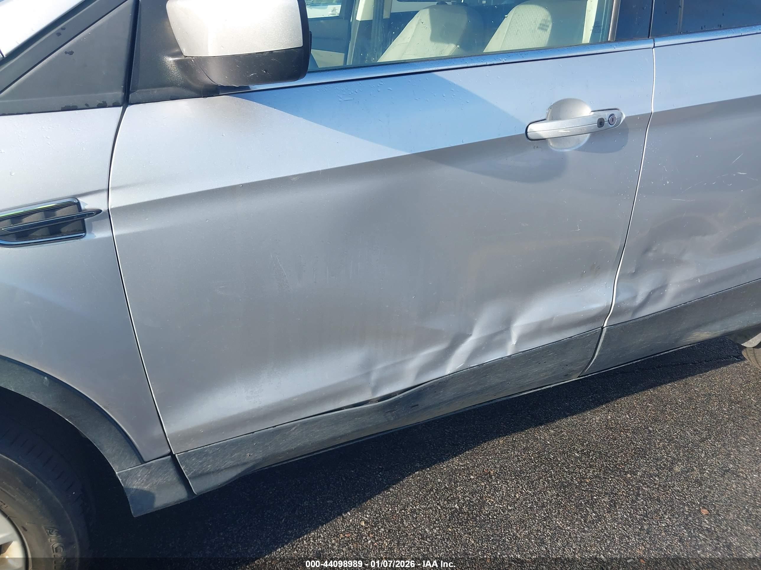 FORD ESCAPE image 6