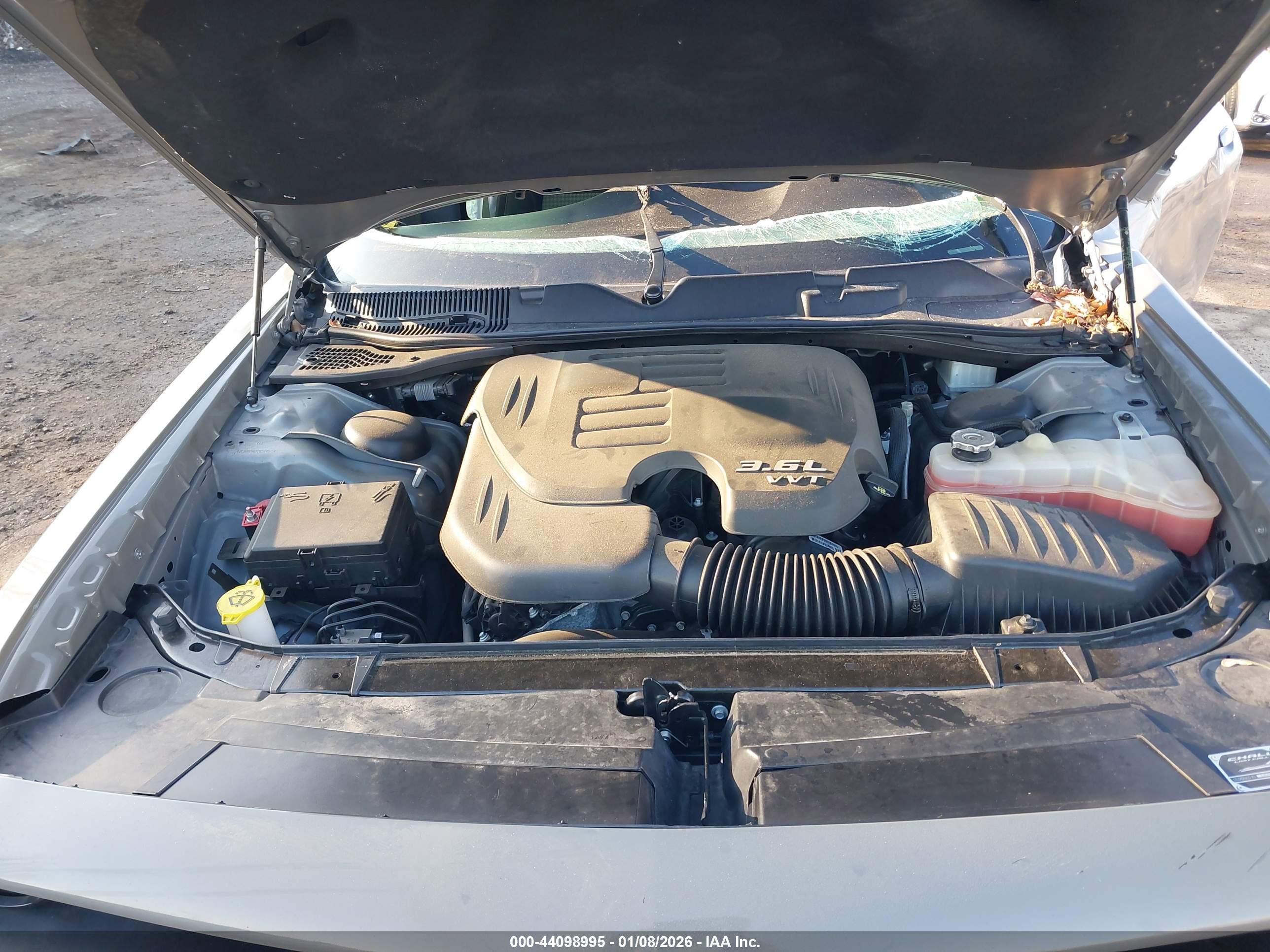 DODGE CHALLENGER image 10