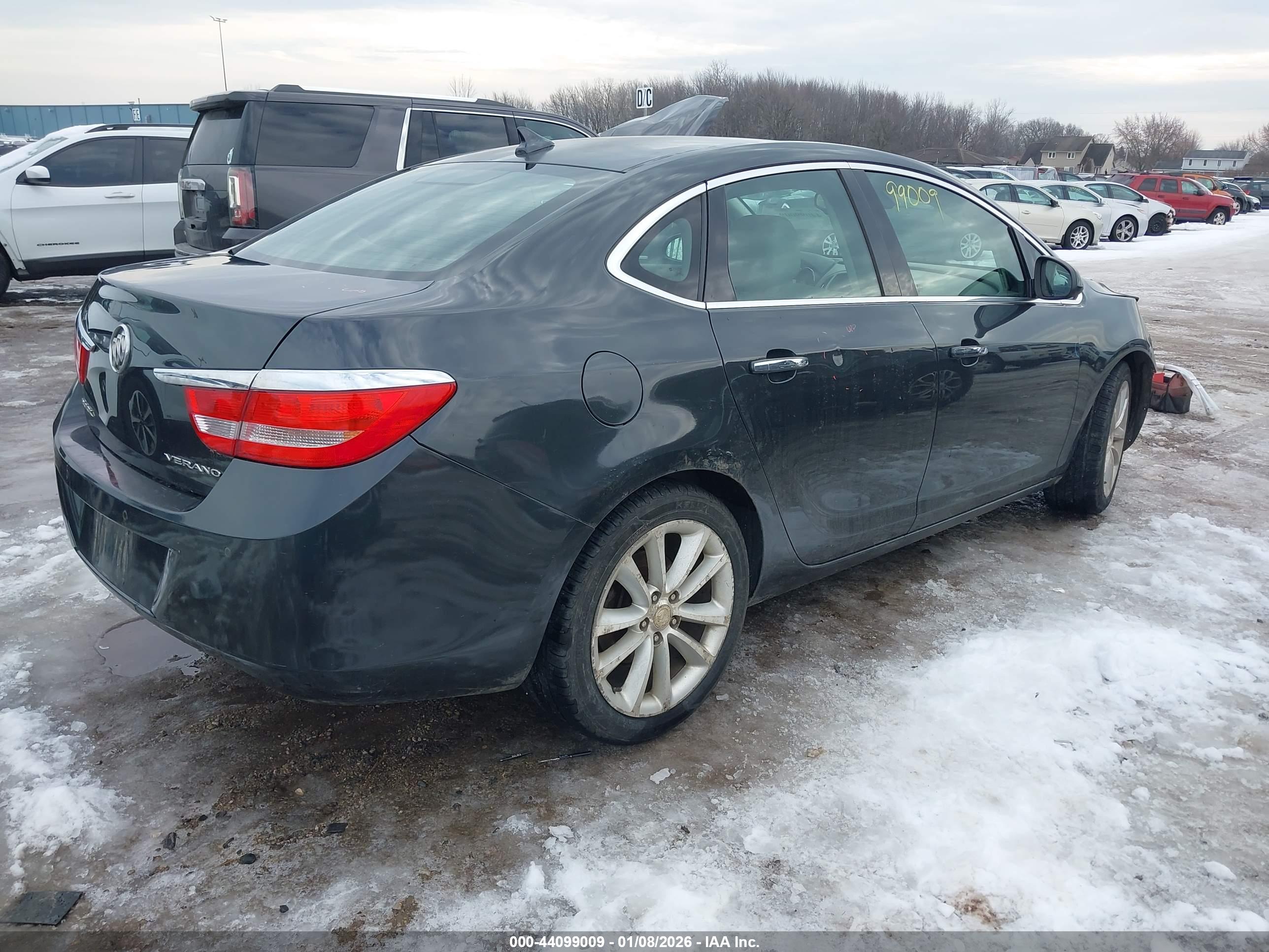 BUICK VERANO image 4