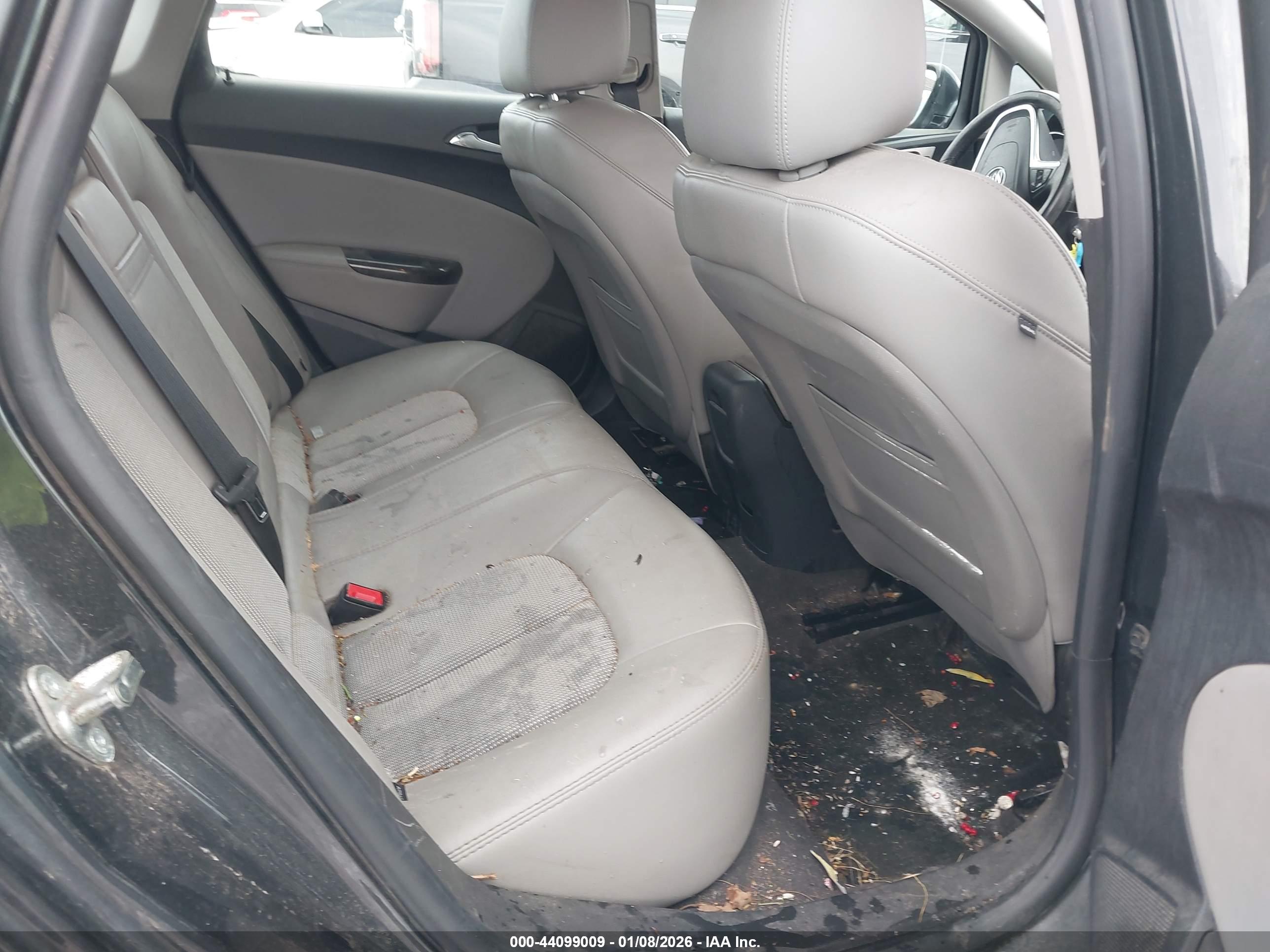 BUICK VERANO image 8