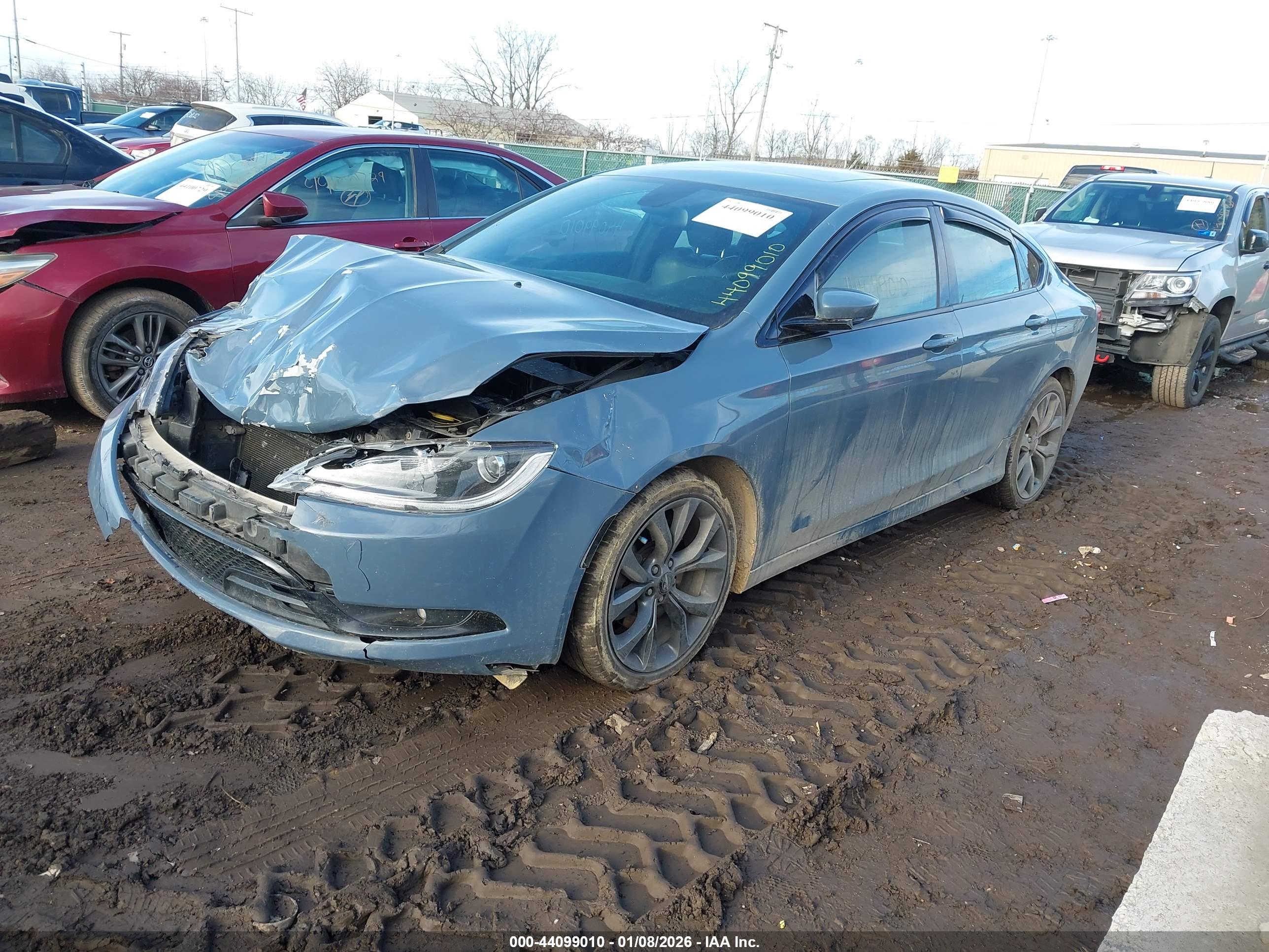 CHRYSLER 200 image 2