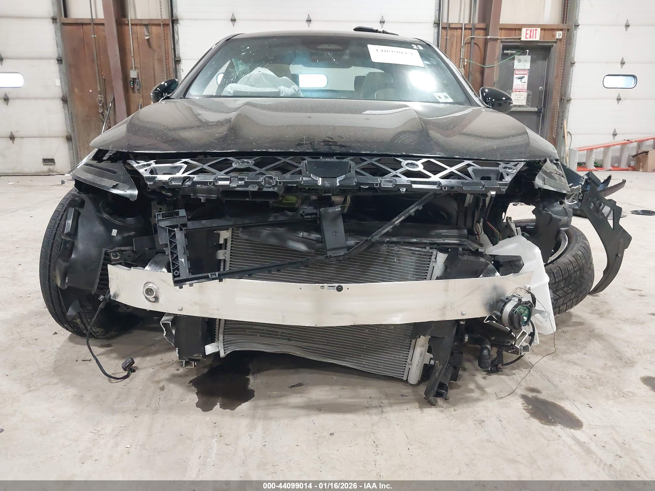 MERCEDES-BENZ CLA image 6