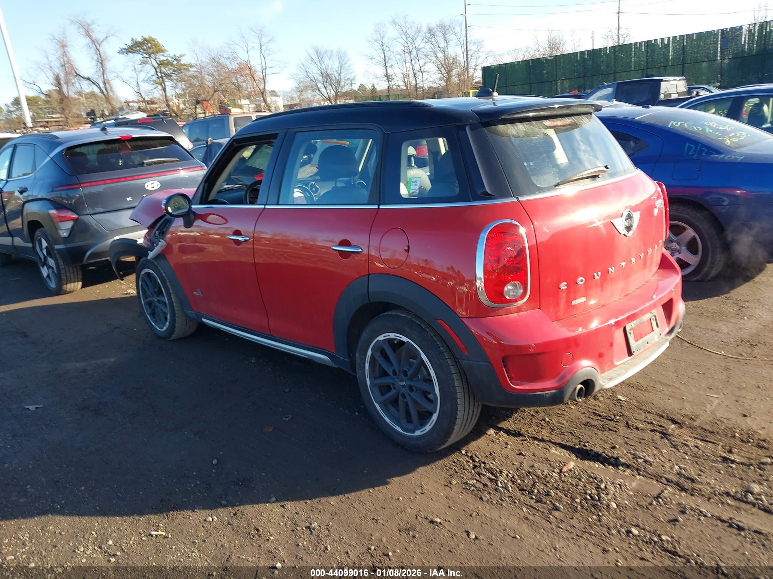 MINI COUNTRYMAN image 3