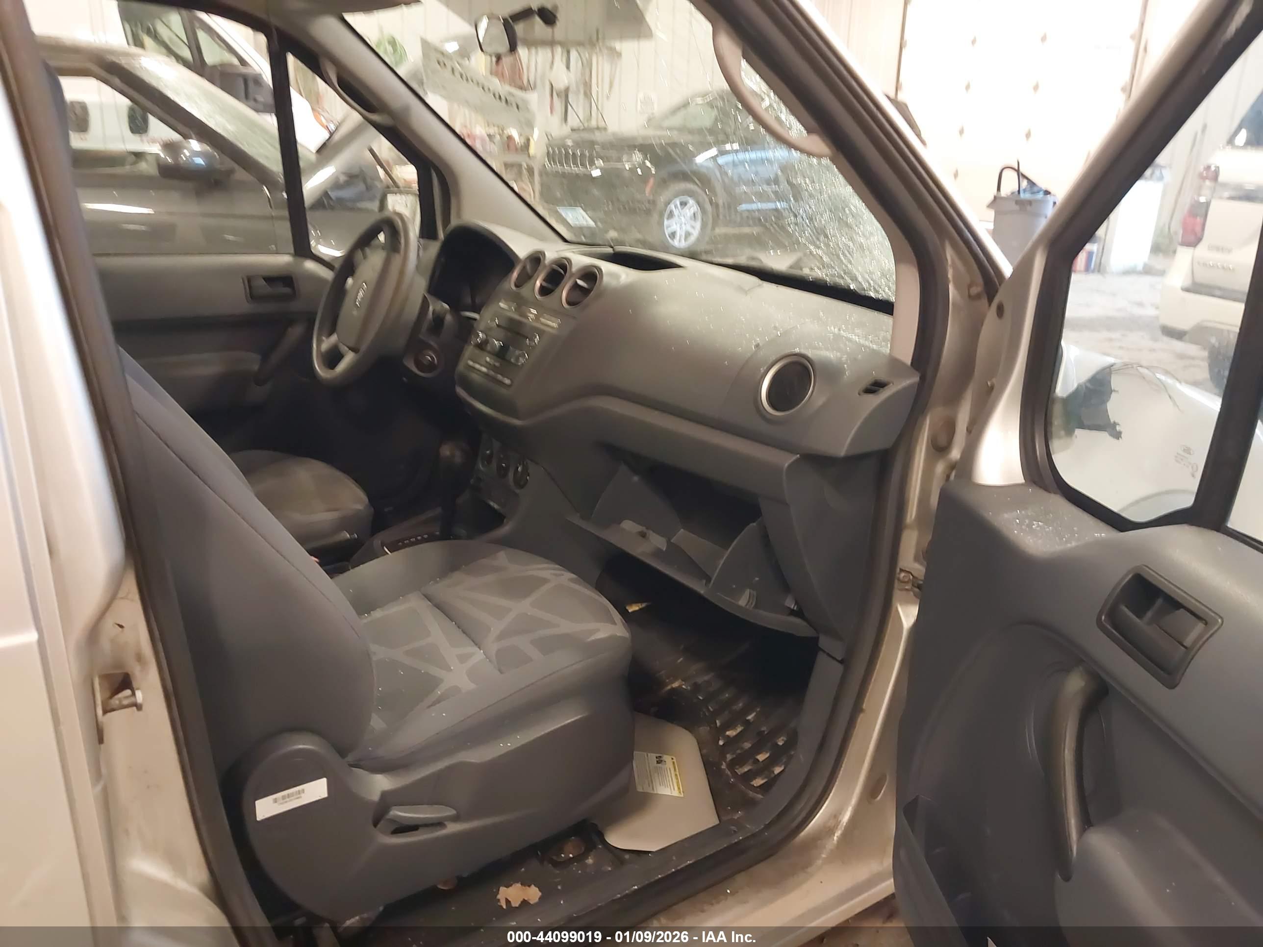 FORD TRANSIT image 5