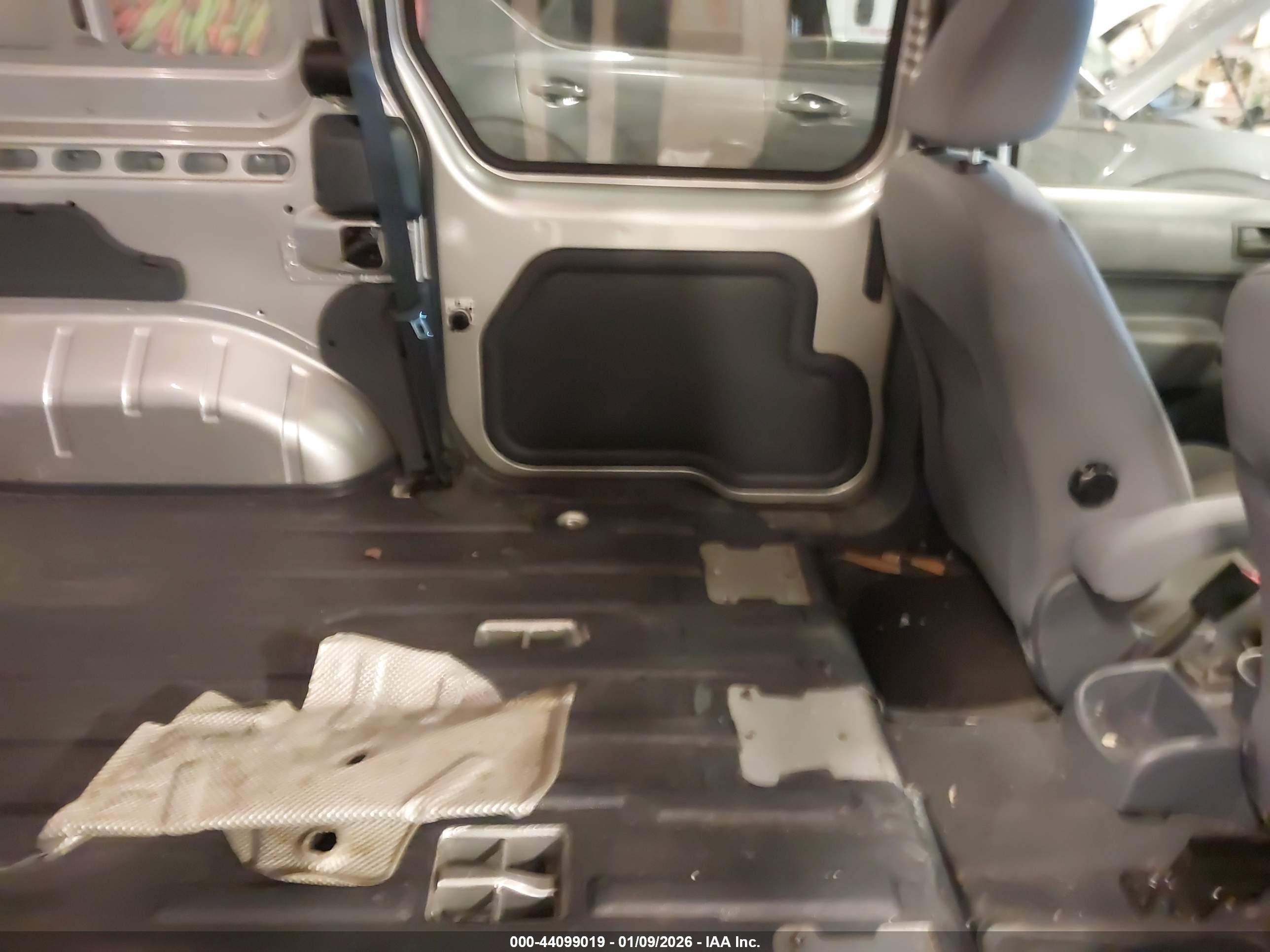 FORD TRANSIT image 8