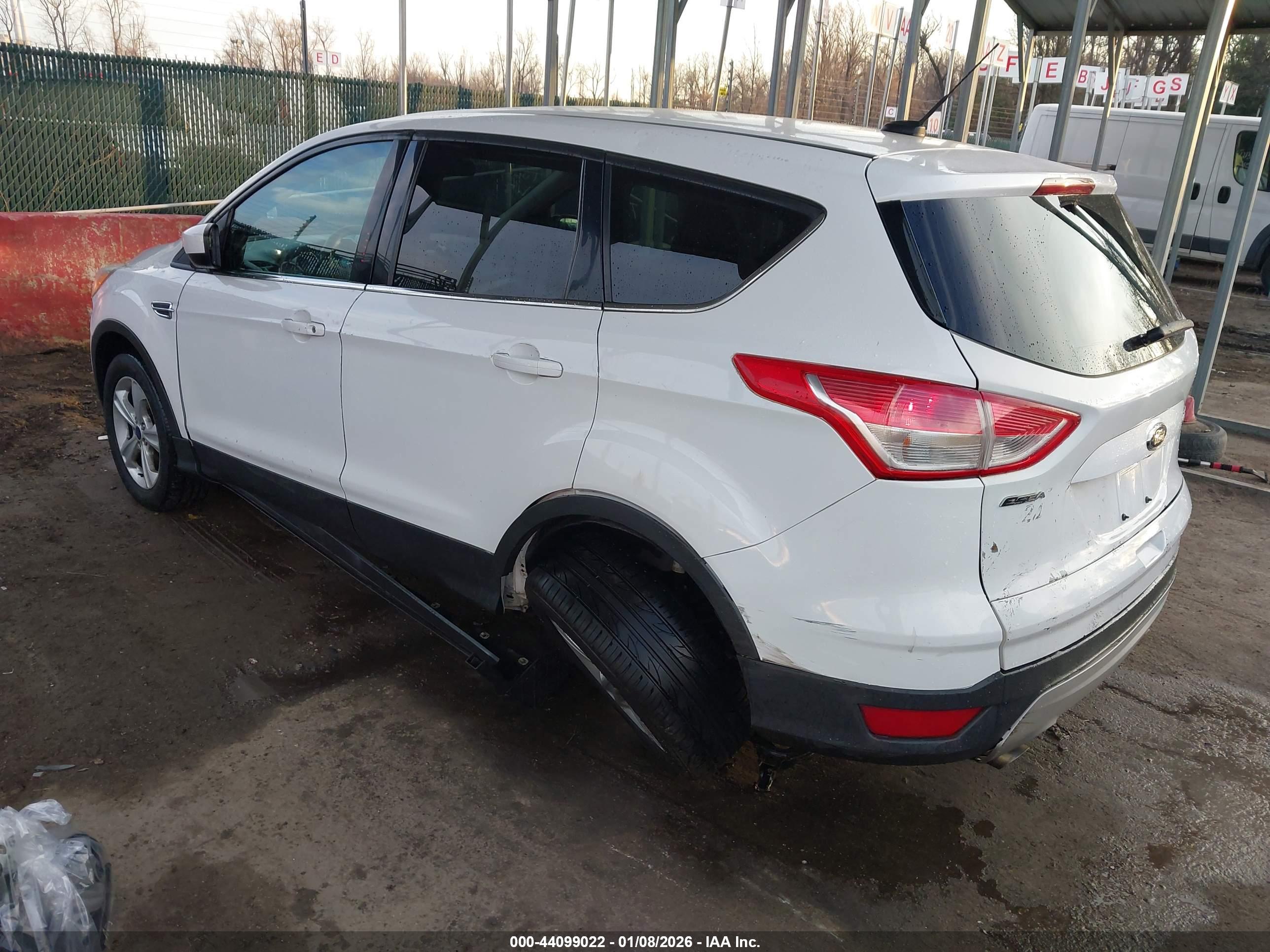 FORD ESCAPE image 3