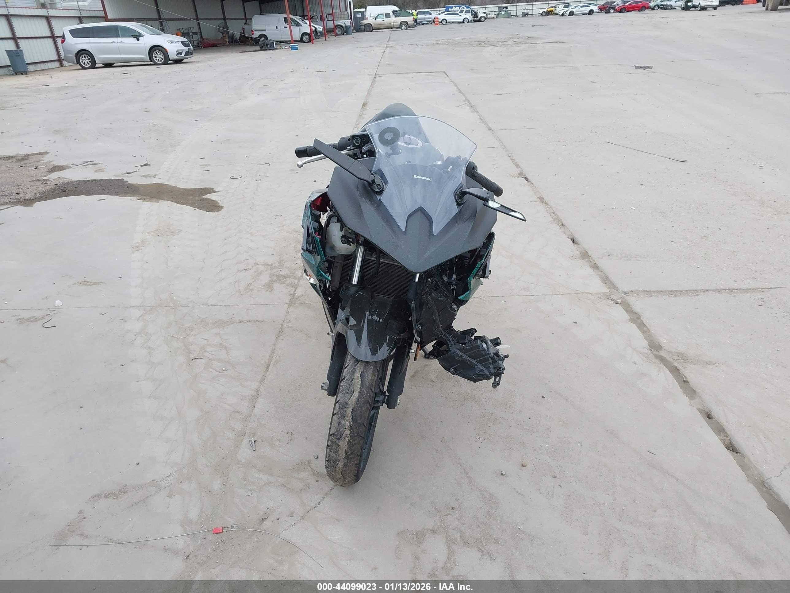 KAWASAKI EX500 image 5
