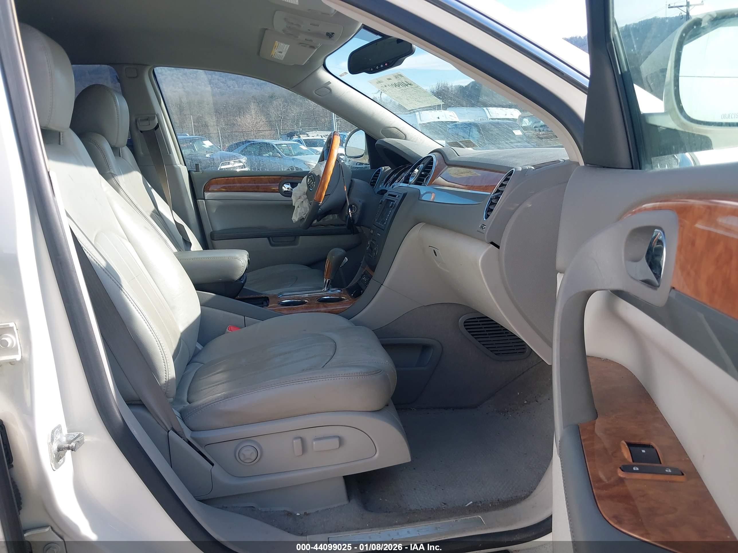 BUICK ENCLAVE image 5