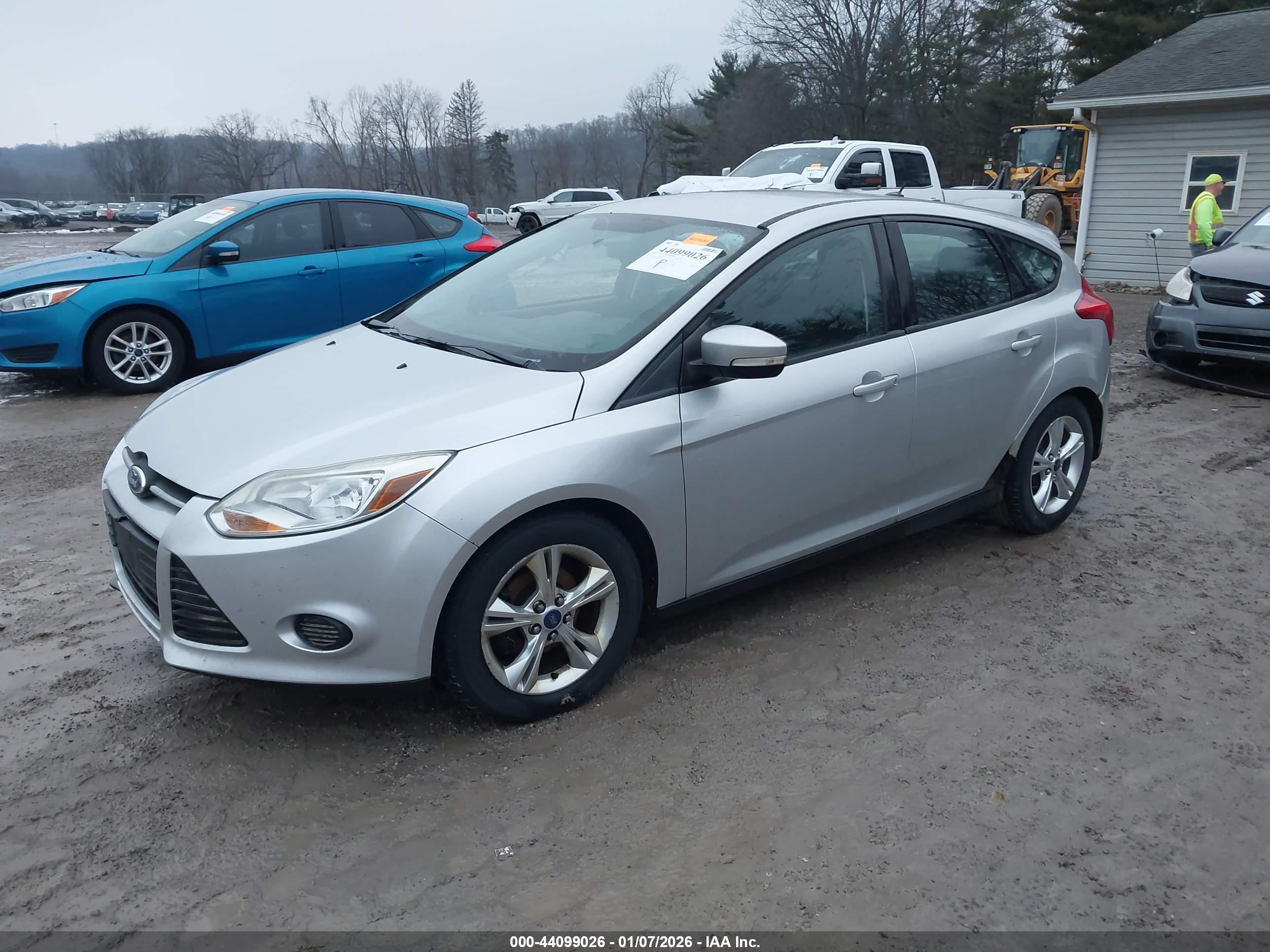 FORD FOCUS image 2