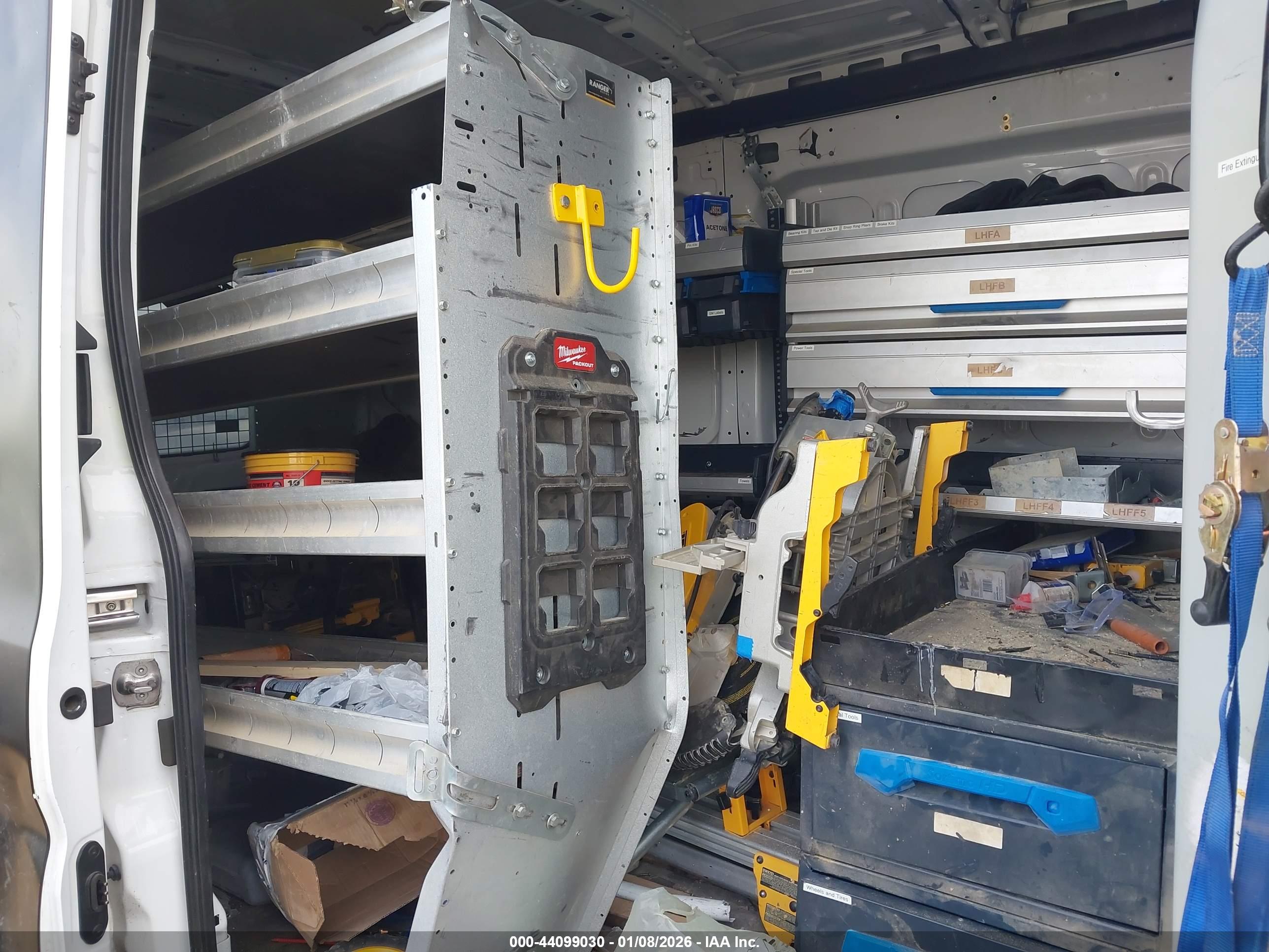FORD TRANSIT-250 image 8