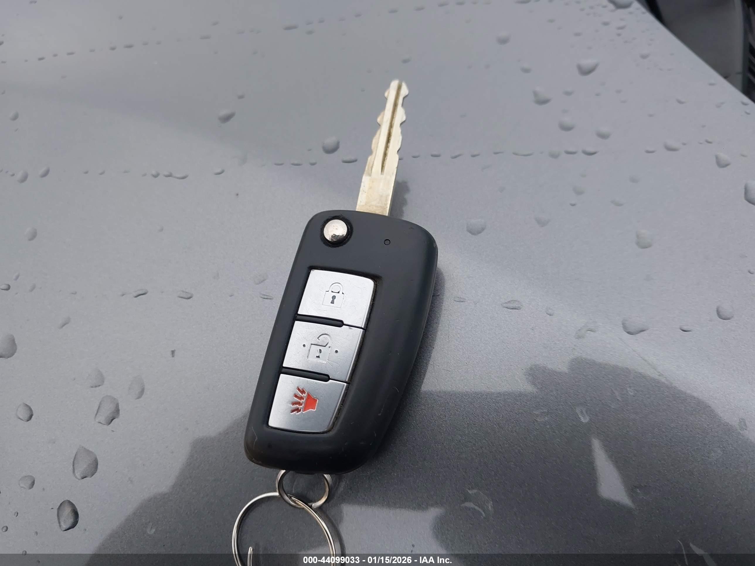 NISSAN ROGUE image 11
