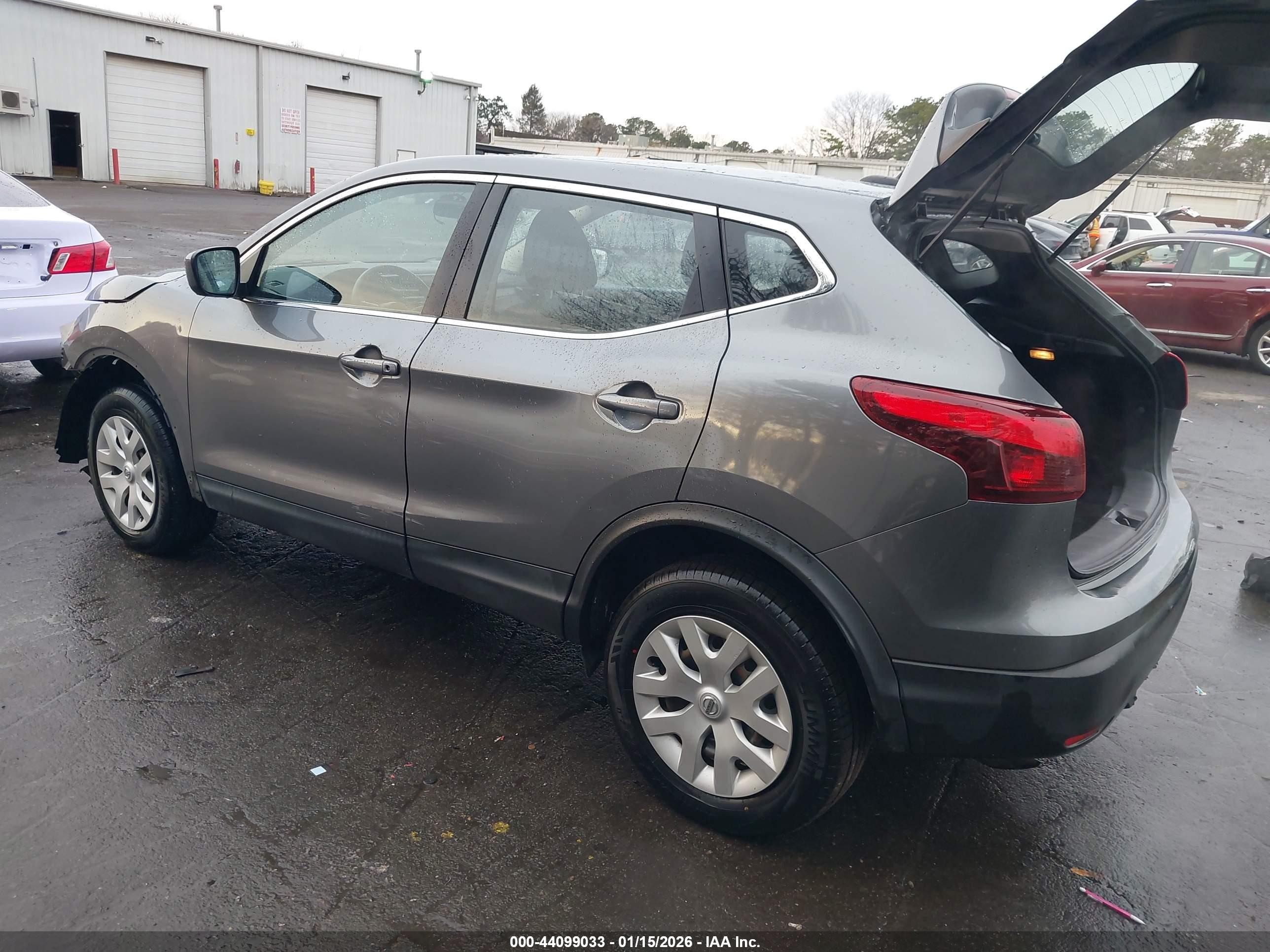 NISSAN ROGUE image 3