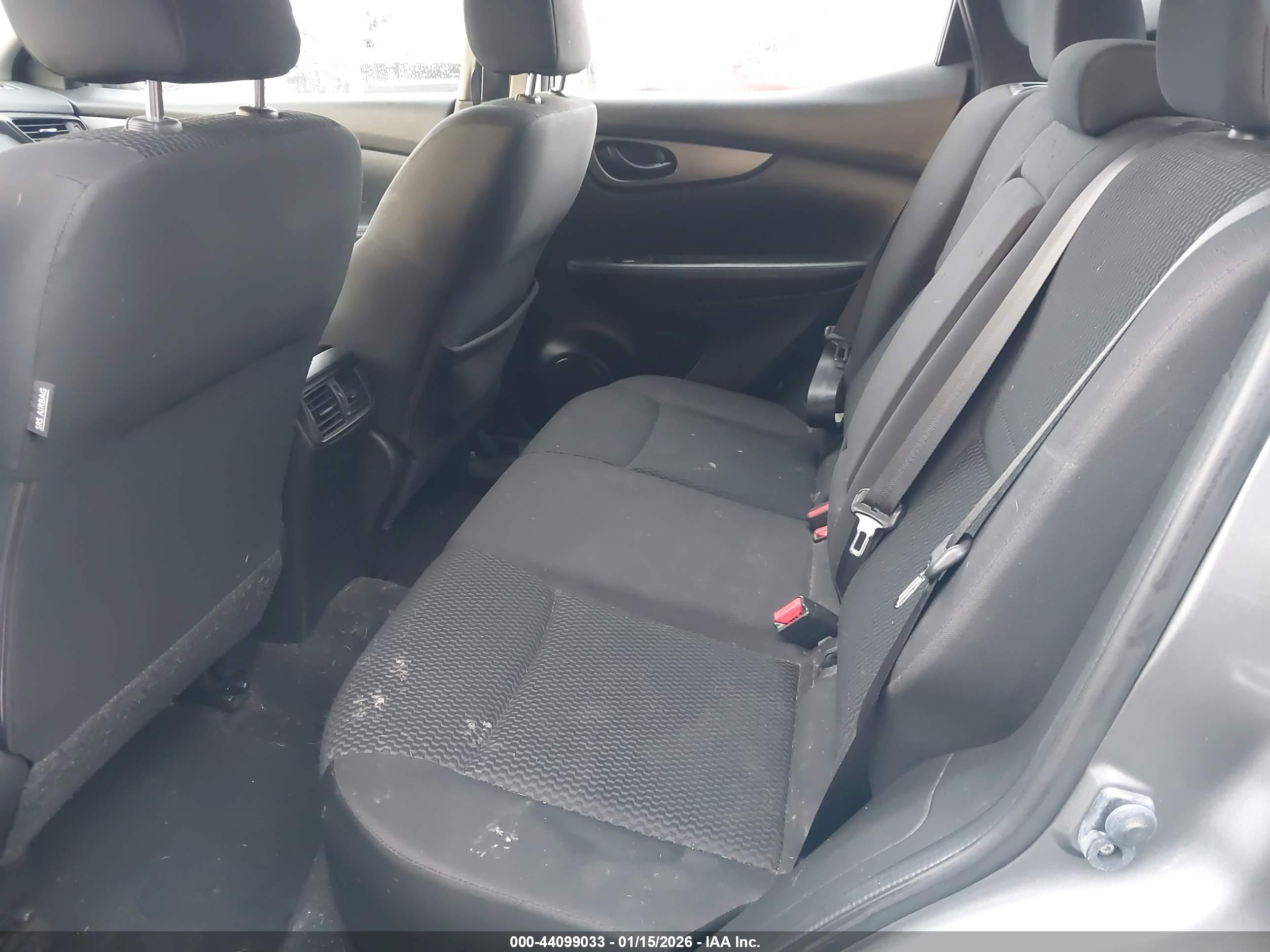 NISSAN ROGUE image 8